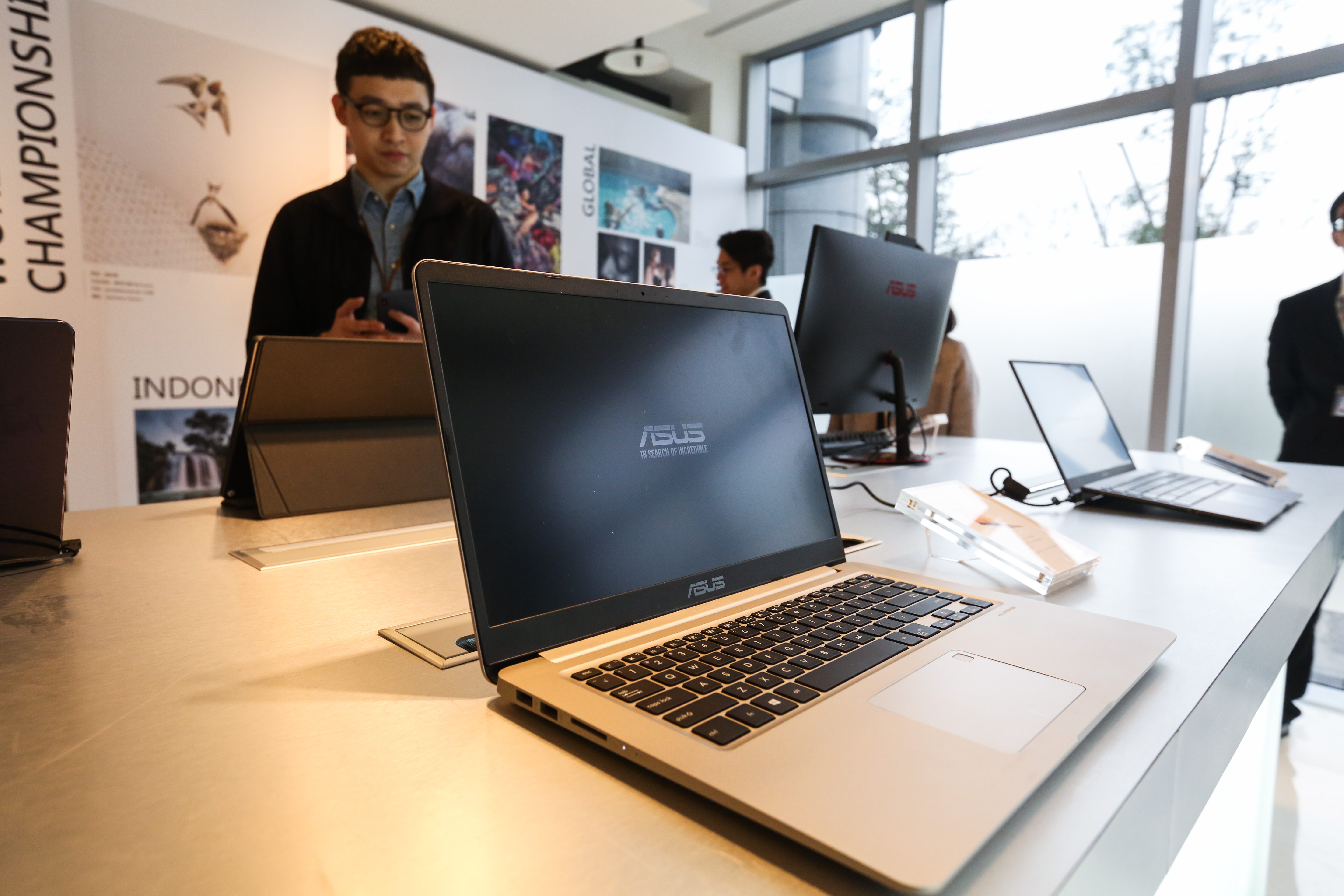 2000年網路泡沫時期,楊雲翔危機入市買進當時的績優股華碩,結果慘賠破產。