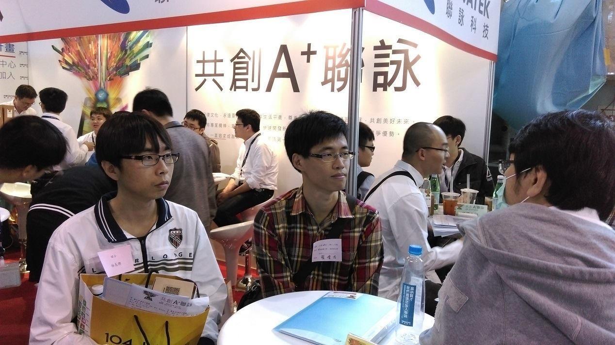 楊雲翔以23日EMA均線操作聯詠,1個多月內進行3次移動式停利,報酬率逾3成。