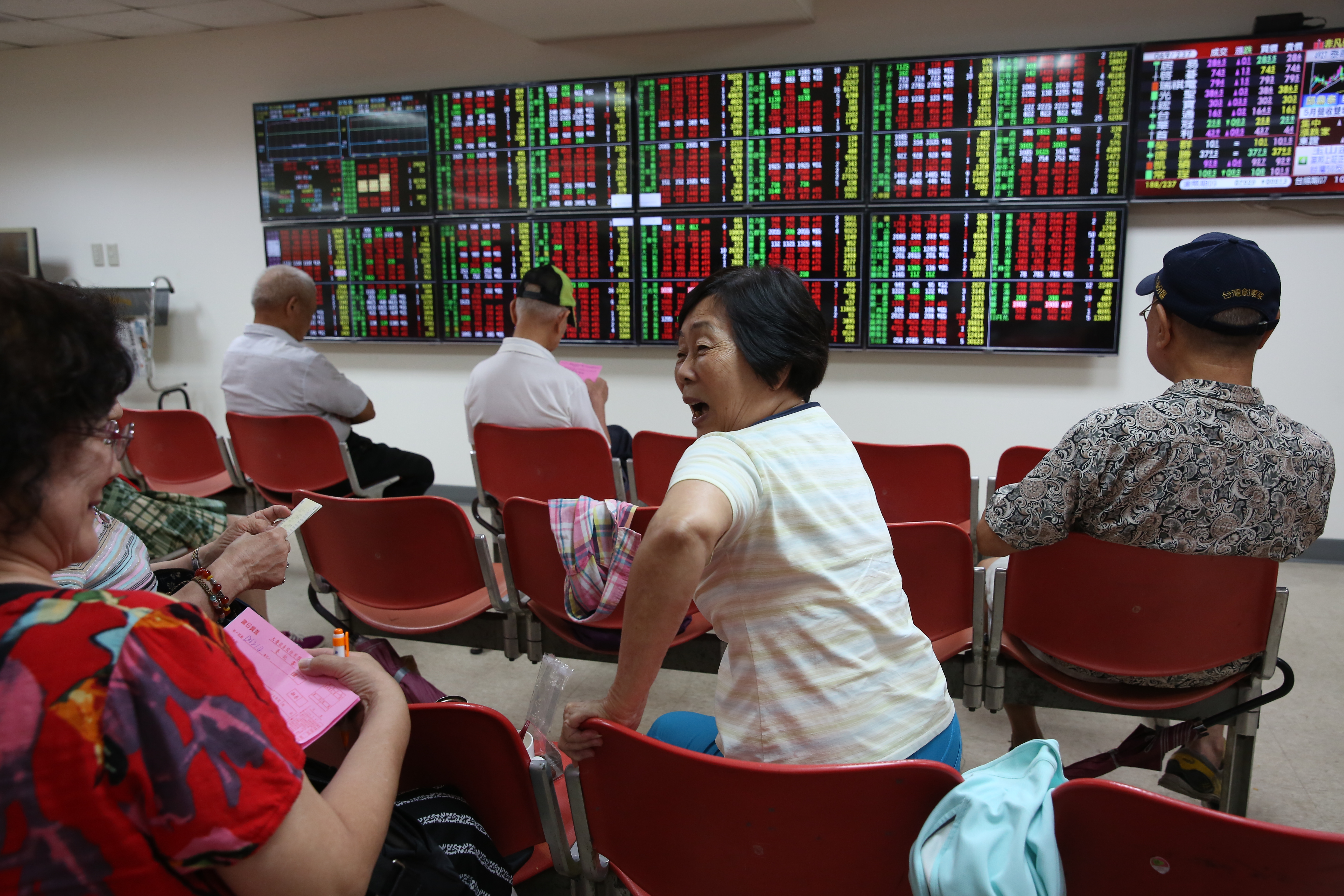 專家預估2020年台灣GDP成長率居亞洲四小龍之首，台股表現有機會續強。