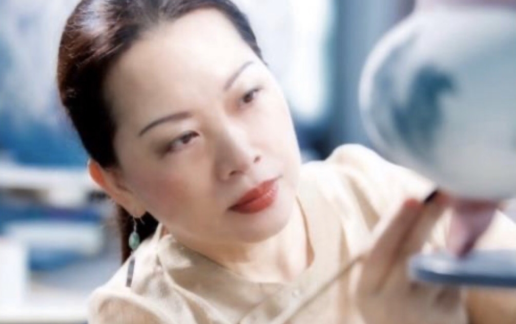 卓麗秋5年前前往鶯歌陶窯一遊，萌生創作念頭。（卓麗秋提供）