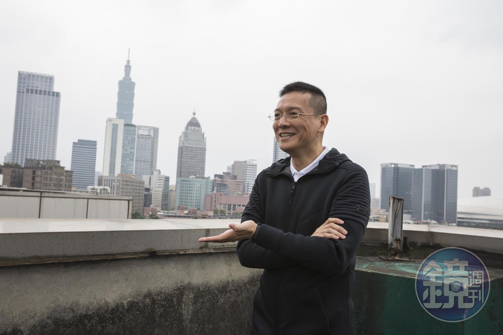 孫大千笑說因為不花大錢做競選宣傳品，常被人問說到底有沒有要選。