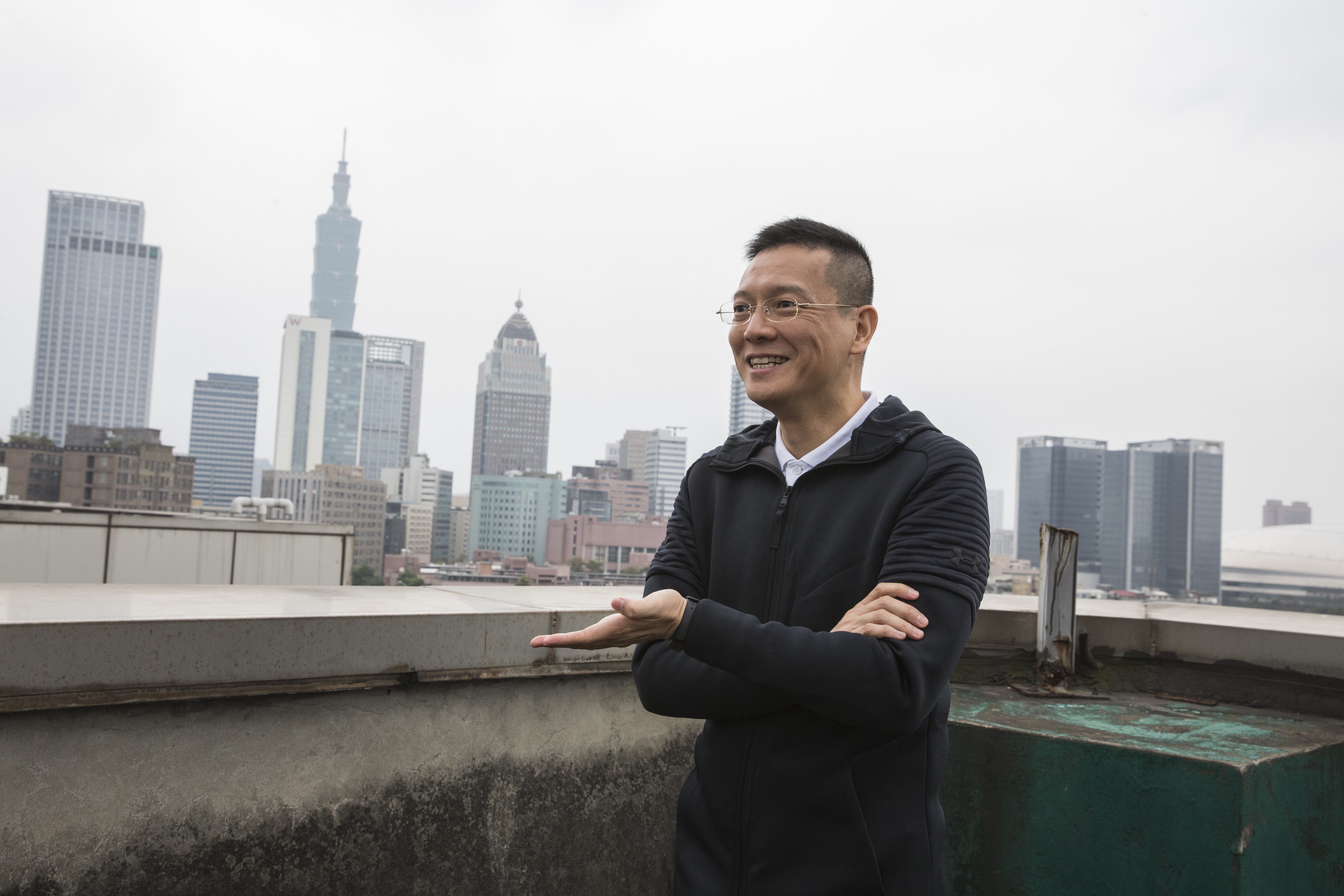 孫大千笑說因為不花大錢做競選宣傳品，常被人問說到底有沒有要選。