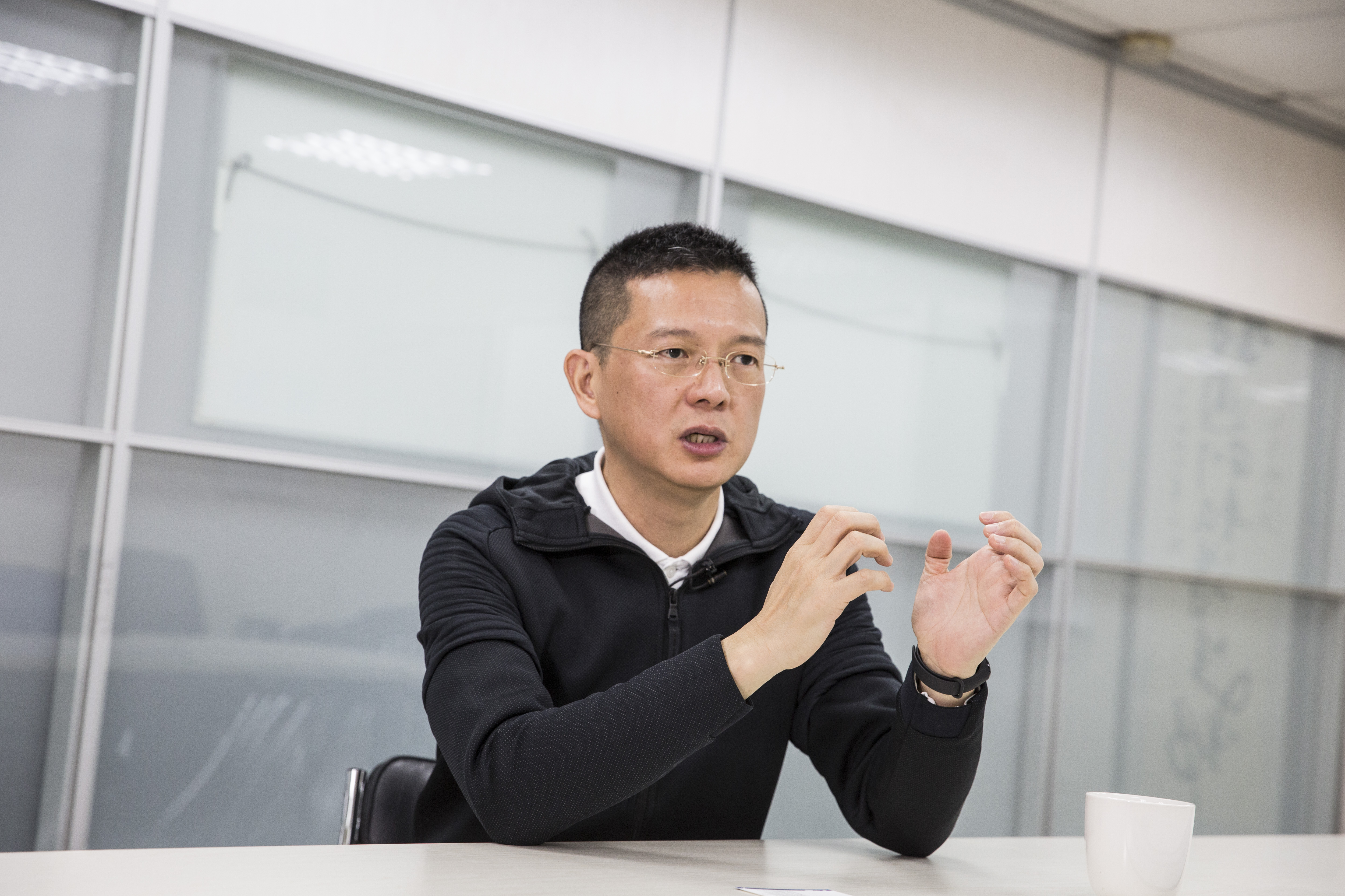 孫大千認為現在的台灣，正因貧富差距擴大而被撕裂當中。
