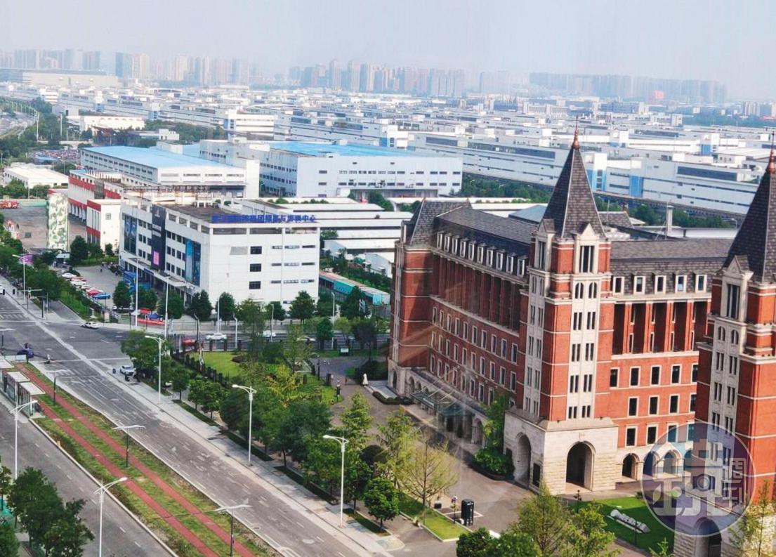 富士康成都科技園區是生產iPad的重鎮,傳出高階台幹欺壓台商的醜聞。(投訴人提供)