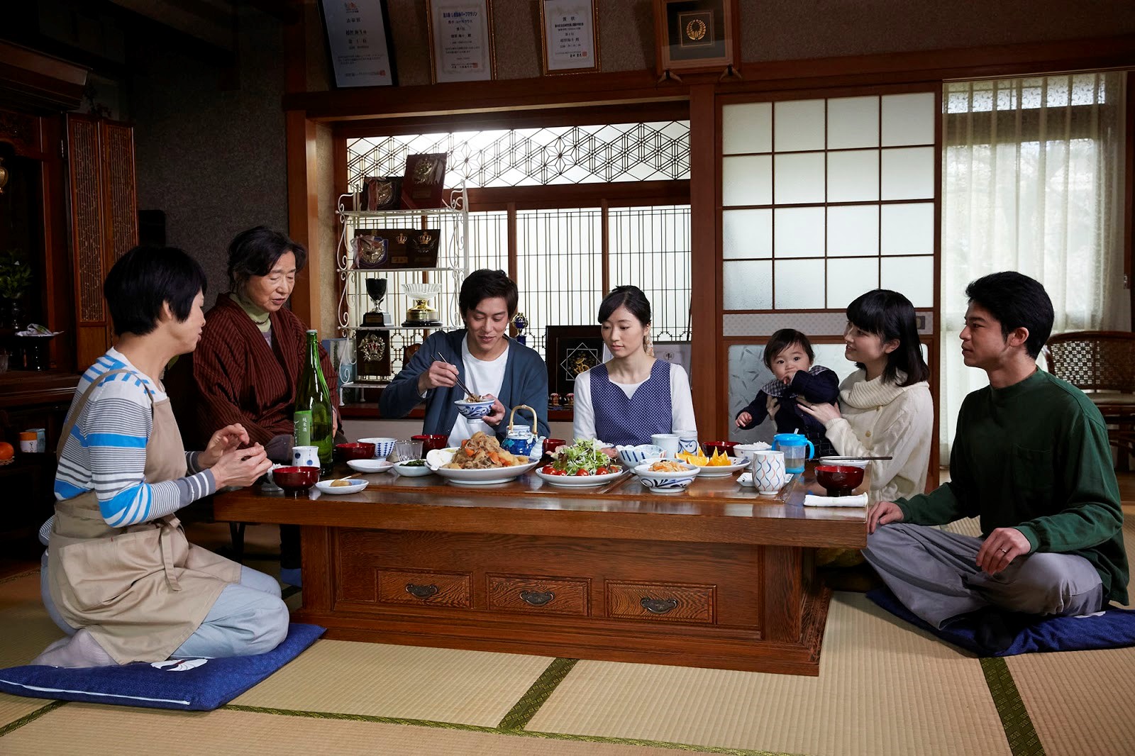 《與昨日同行》全片於新居濱市取景，當地居民大方出借民宅讓劇組拍攝。（可樂電影提供）