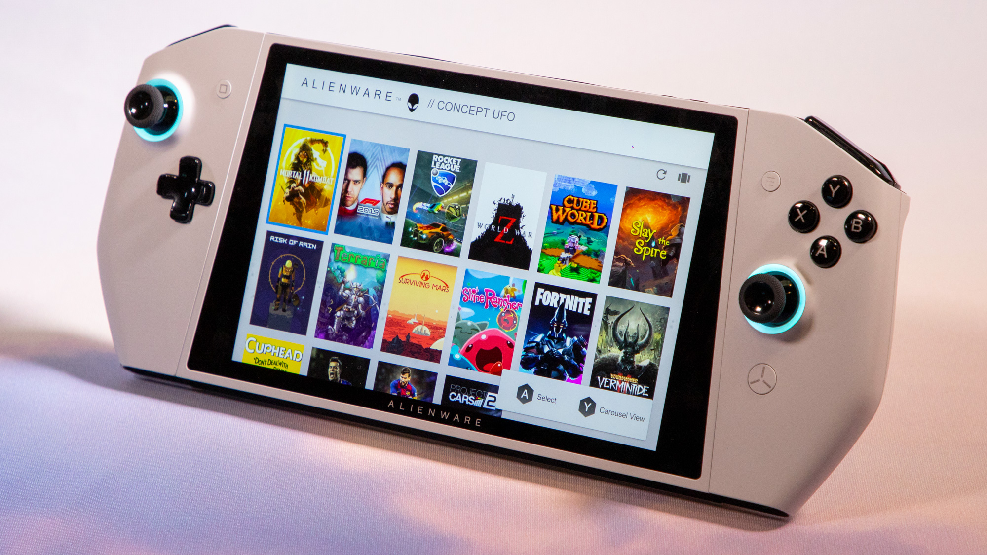 電腦大廠戴爾在CES 2020展出一台名為「Alienware Concept UFO」的手持PC，設計概念與Switch神似。（翻攝自Tom's Hardware）