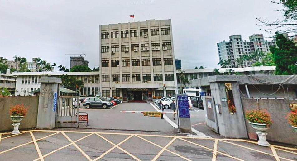 吳男被逮後，坦承偷竊18次，桃園地院（圖）考量他已悔過，判拘役120天，得易科罰金12萬元。（翻攝googlemap）