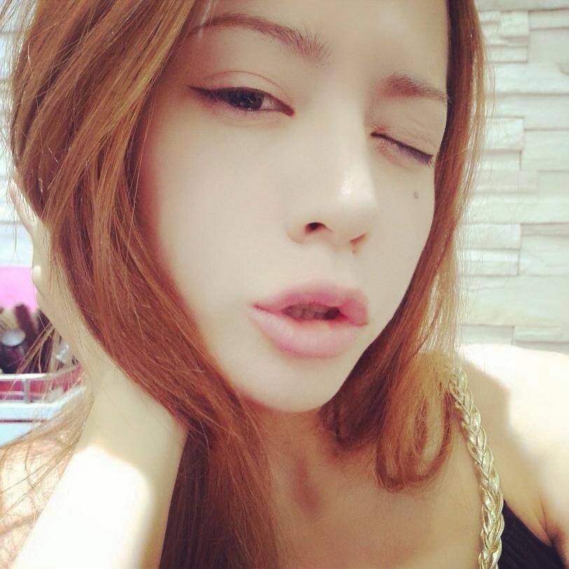 Keanna繼大罵莉婭說謊、心機又心醜，再度指謝和弦花錢買大麻。（摘自Keanna臉書）