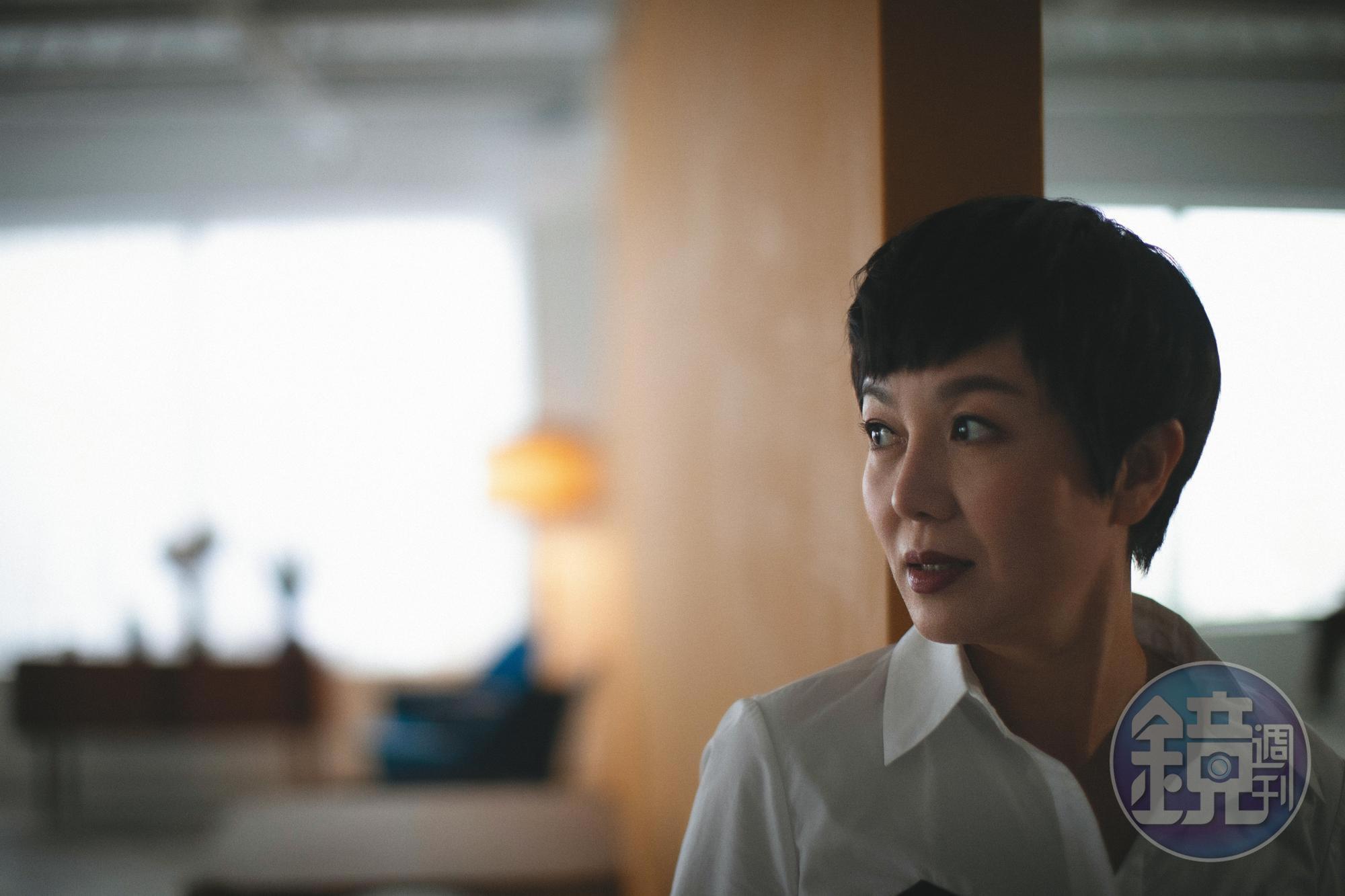 大家總是從電視上認識苗可麗，總覺得她是一個精明、強悍、天不怕地不怕的人，但面對挑戰時，她還是有不安的一面。 