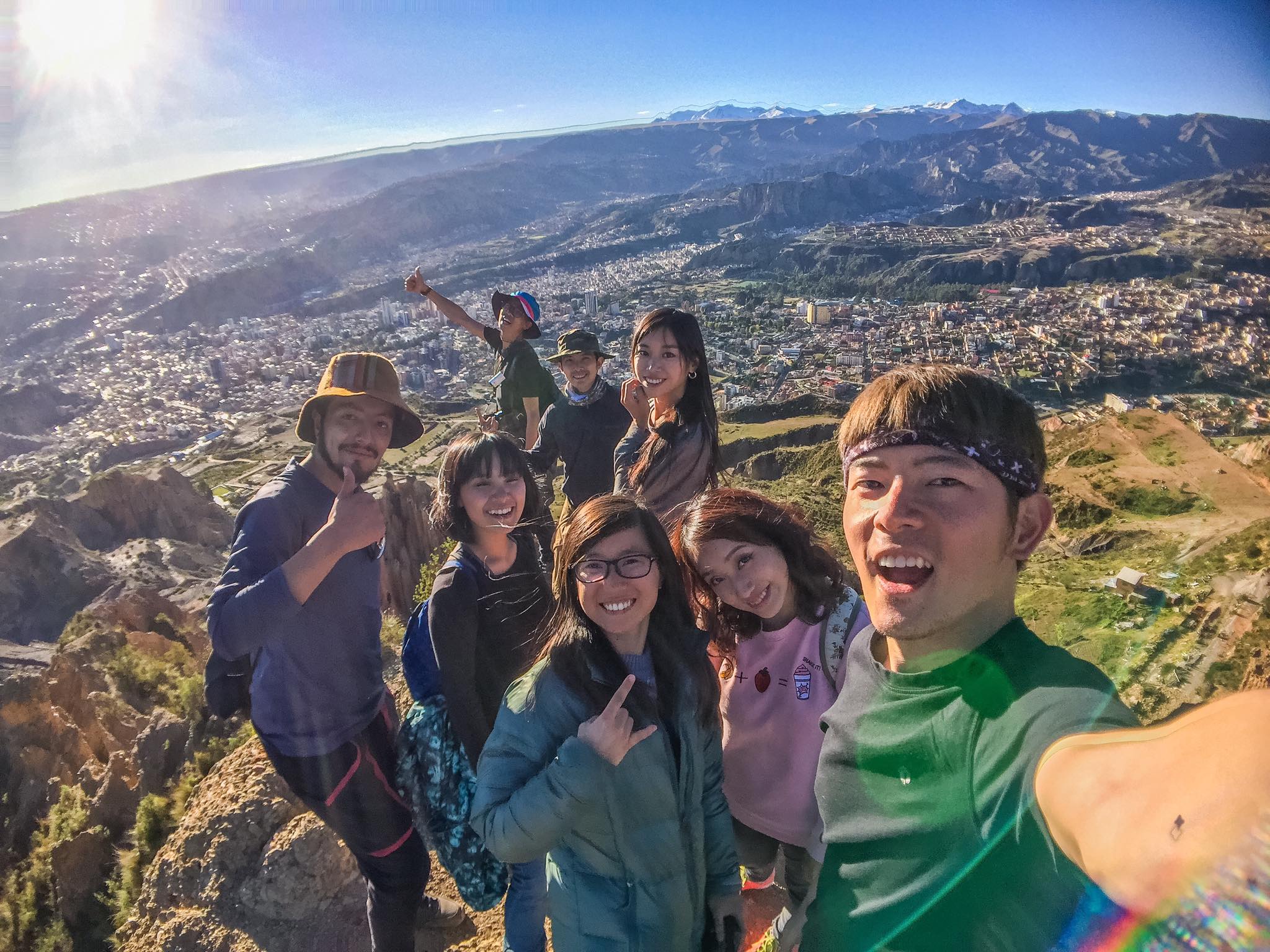 宥勝身兼主持人、導演、製作人等多重身分，帶著素人挑戰用6萬5千元遊南美洲20天。（翻攝自宥勝臉書）