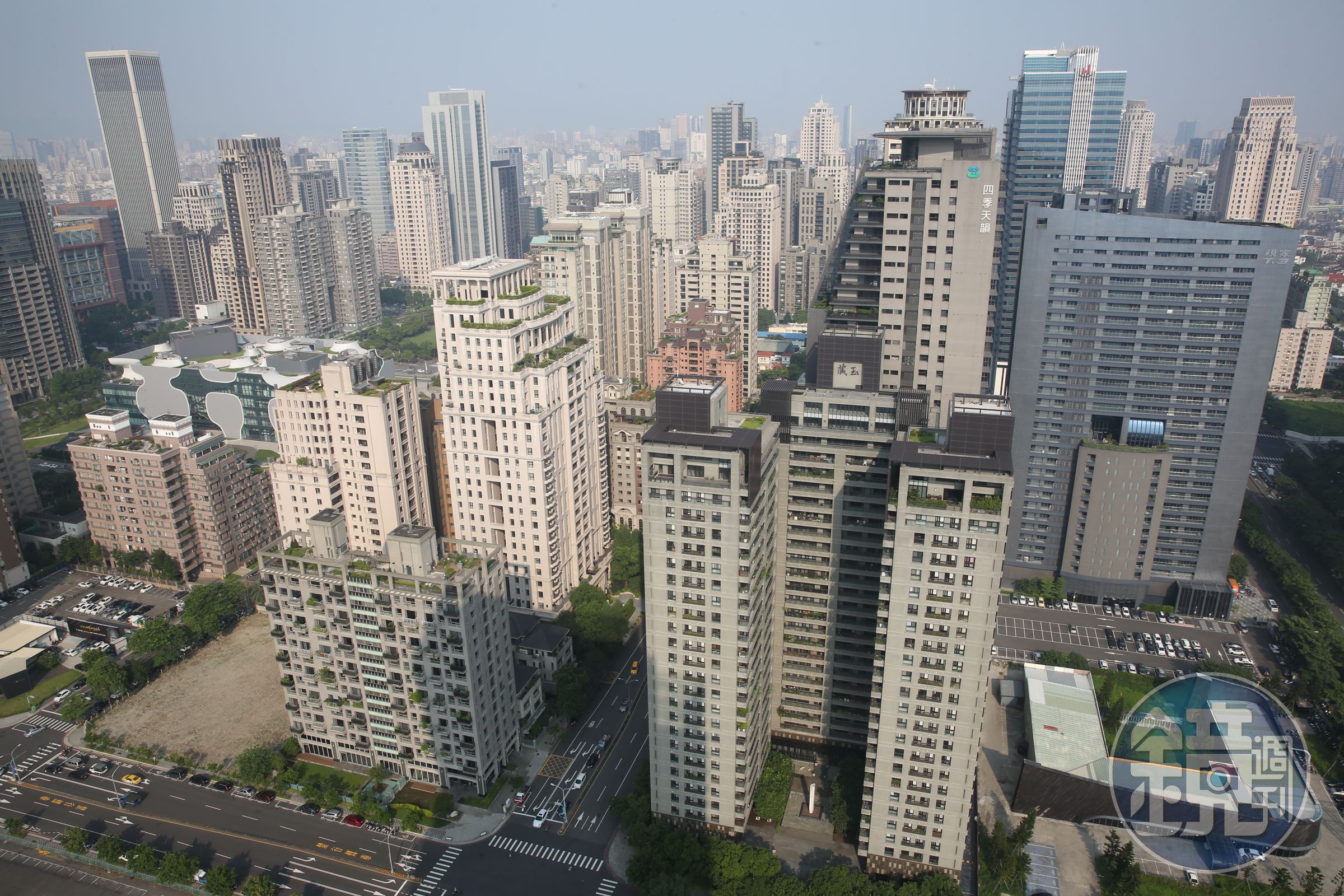 未來兩年是建商營收認列高峰，配合台商資金回流，資產營建股可望趁勢崛起。