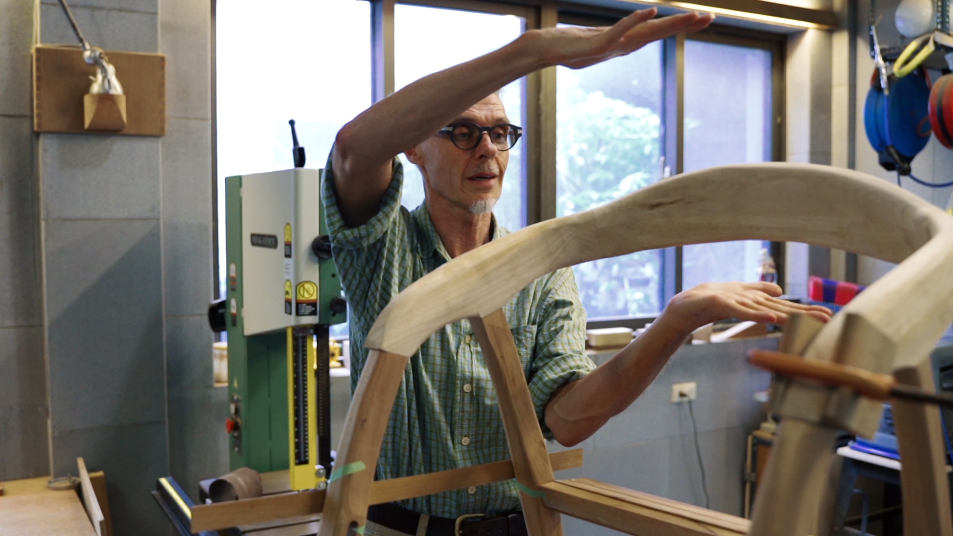 柯彼得很善於手作，對木工非常有興趣，家裡多數家具都是他自己做的。