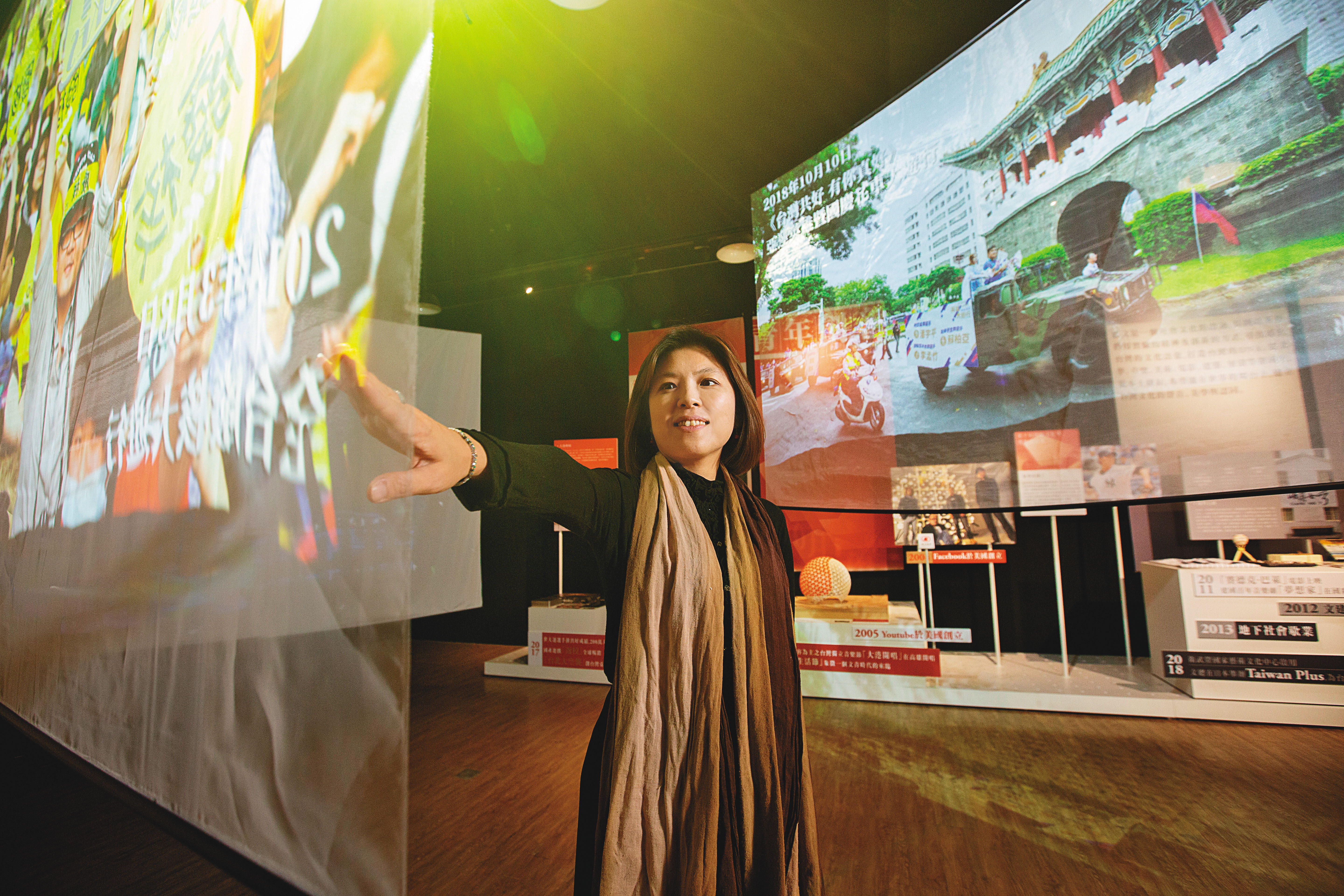 去年文總邀請10組國際友人來台，湯佩儀將時下流行的「住一晚」概念移師總統府，以創意行銷台灣。