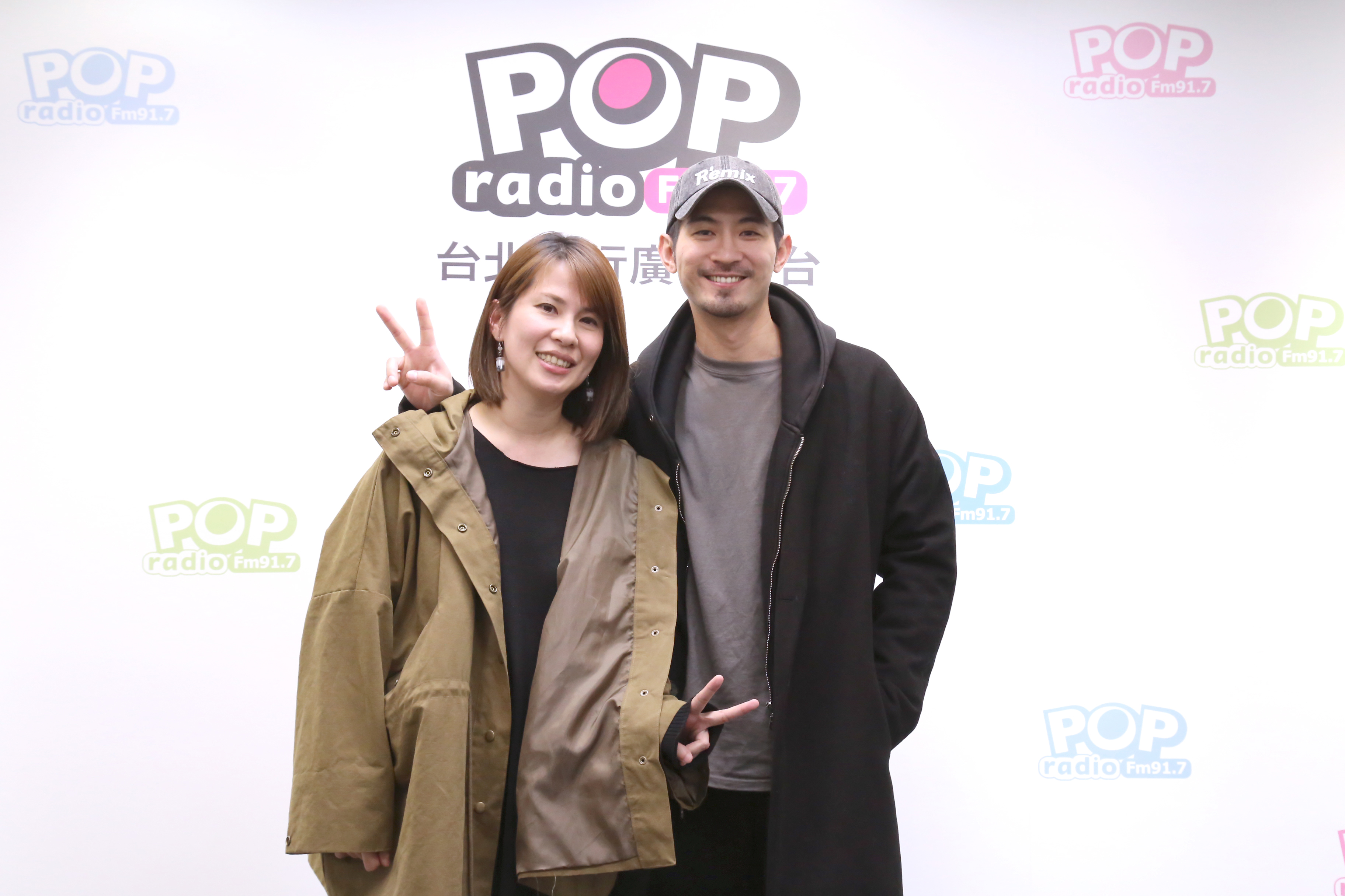 偶像劇《網紅的瘋狂世界》飾演「任豪」言明澔(右)感謝戲劇監製林知秦大力推薦，成為劇組最後加入的演員。(POP Radio 提供)