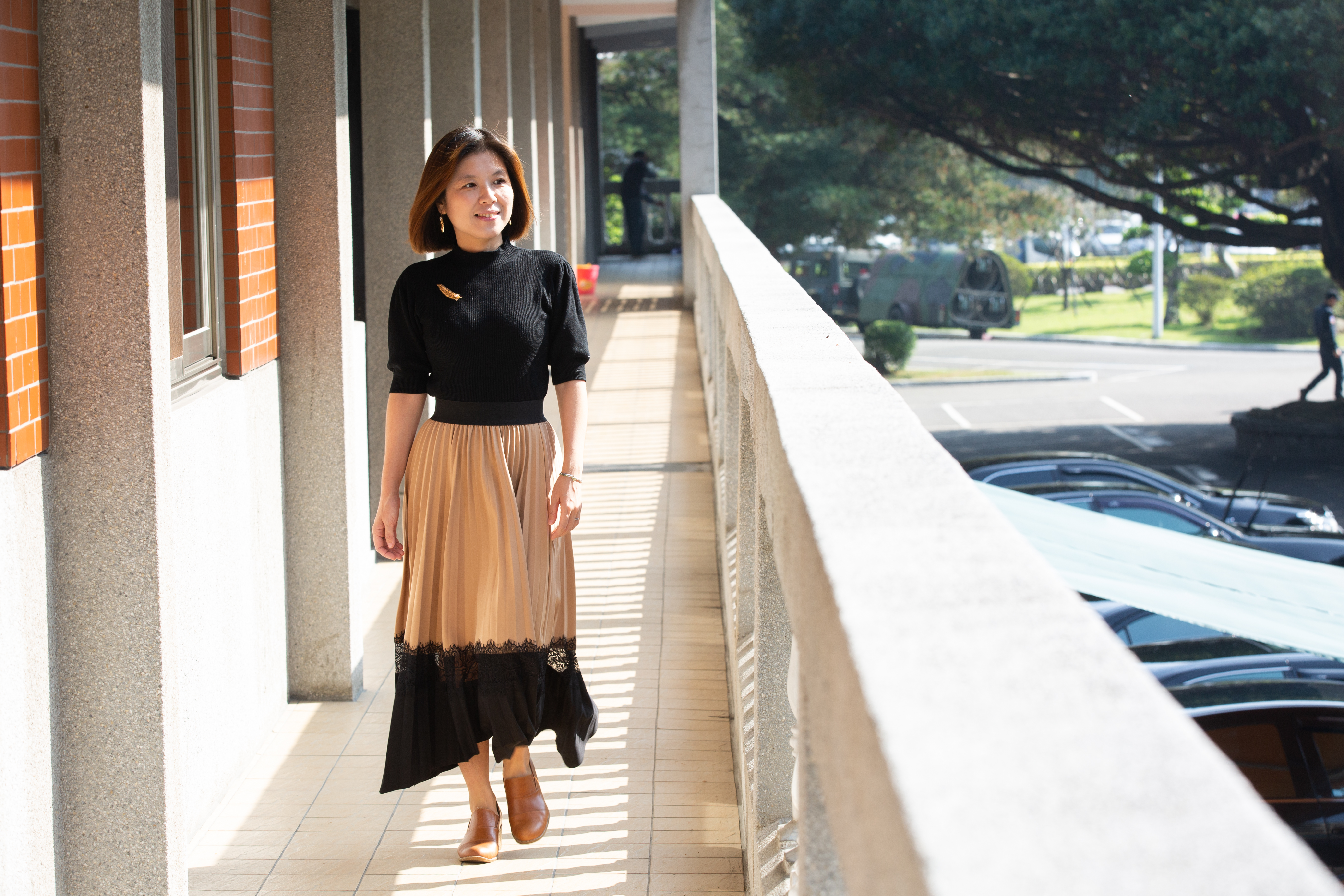 湯佩儀對政治事務的熱衷來自父親的澆灌,小時候她常被父親帶著參與黨外活動。