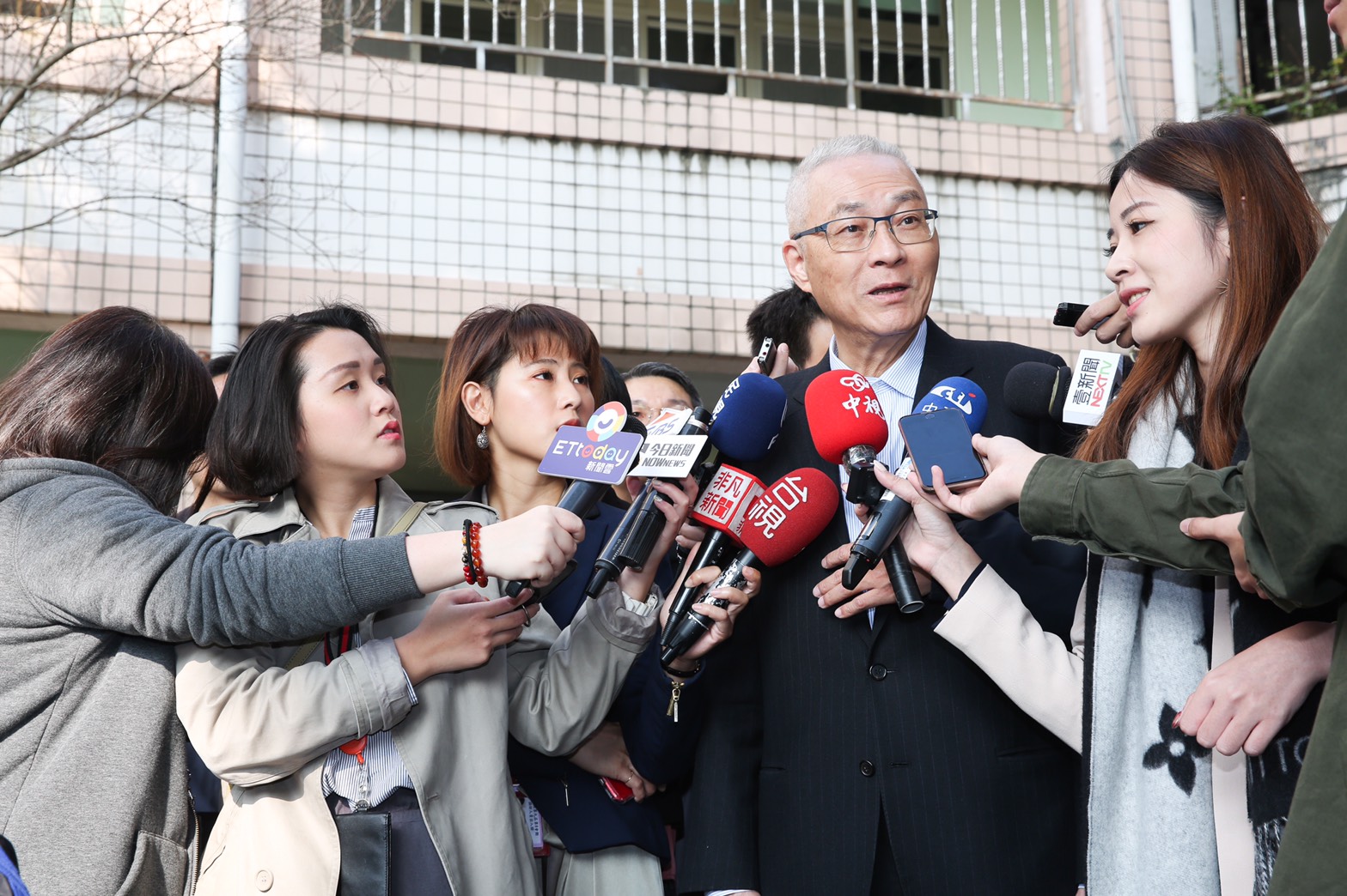 本屆總統及立委大選，國民黨均未有斬獲，因此傳出吳敦義將宣布請辭黨主席。