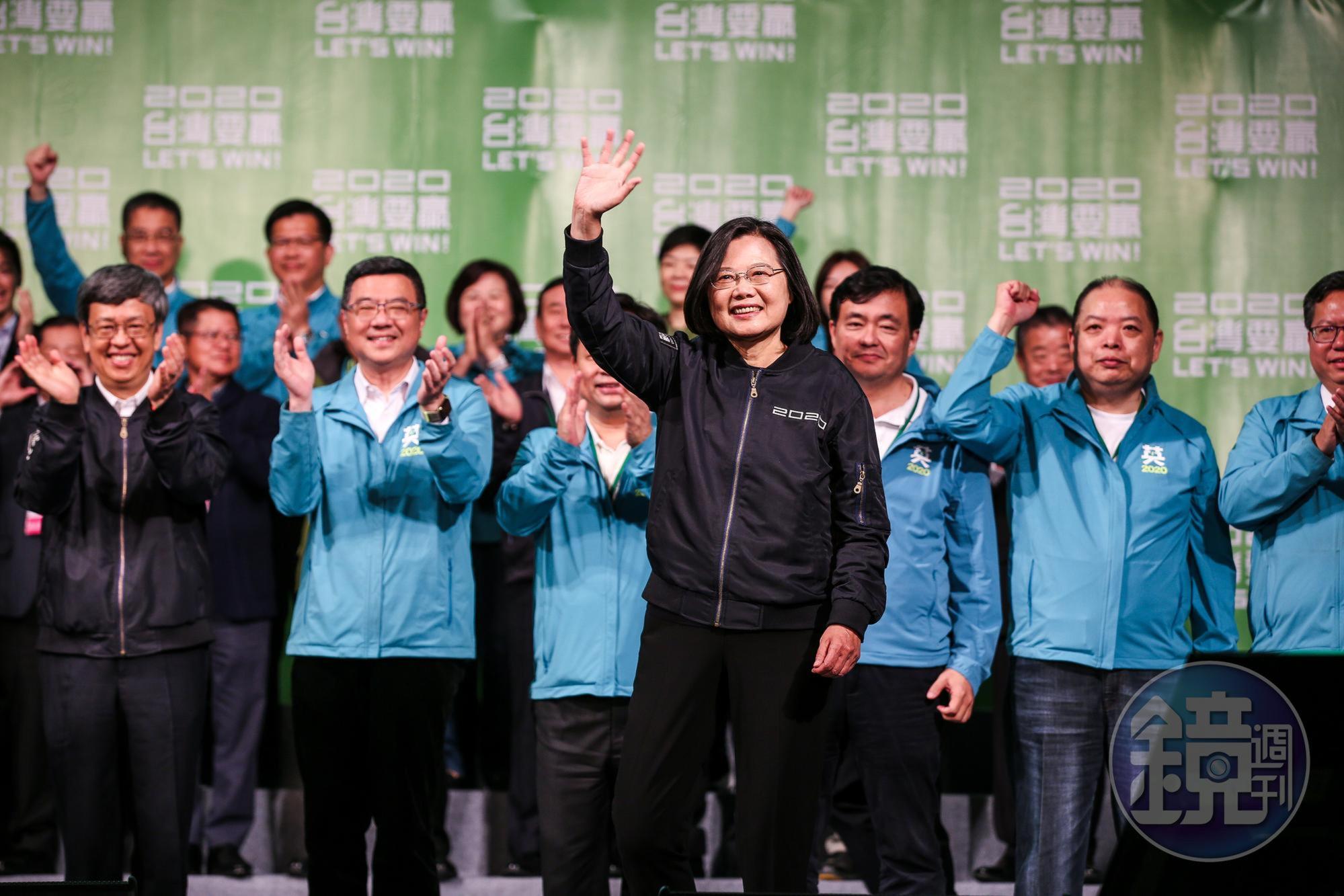 根據中選會公布數據，總統蔡英文以8,170,186票成功連任。
