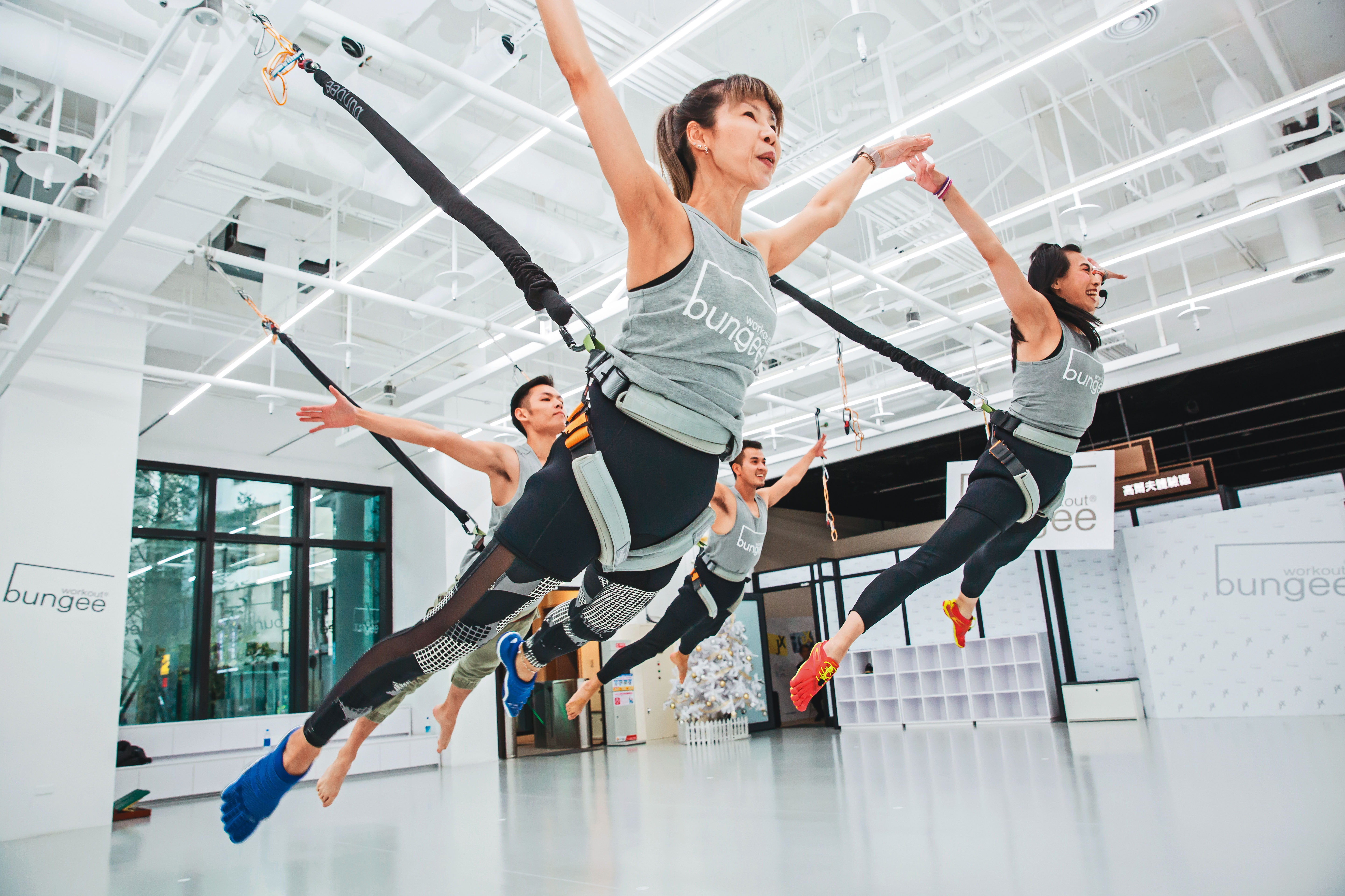 Bungee Workout可說是全球最時髦的運動，在全球18個國家，共有109個分店。