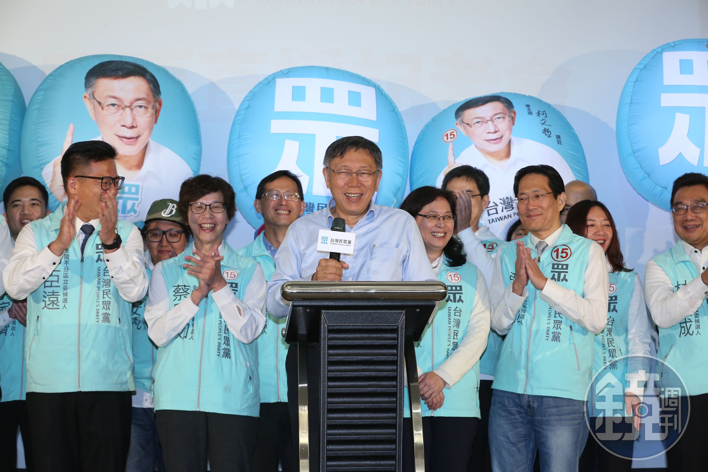 成軍僅5個月的台灣民眾黨，以5席不分區立委進軍國會，為黨主席柯文哲問鼎2024年總統寶座踏出第一步。