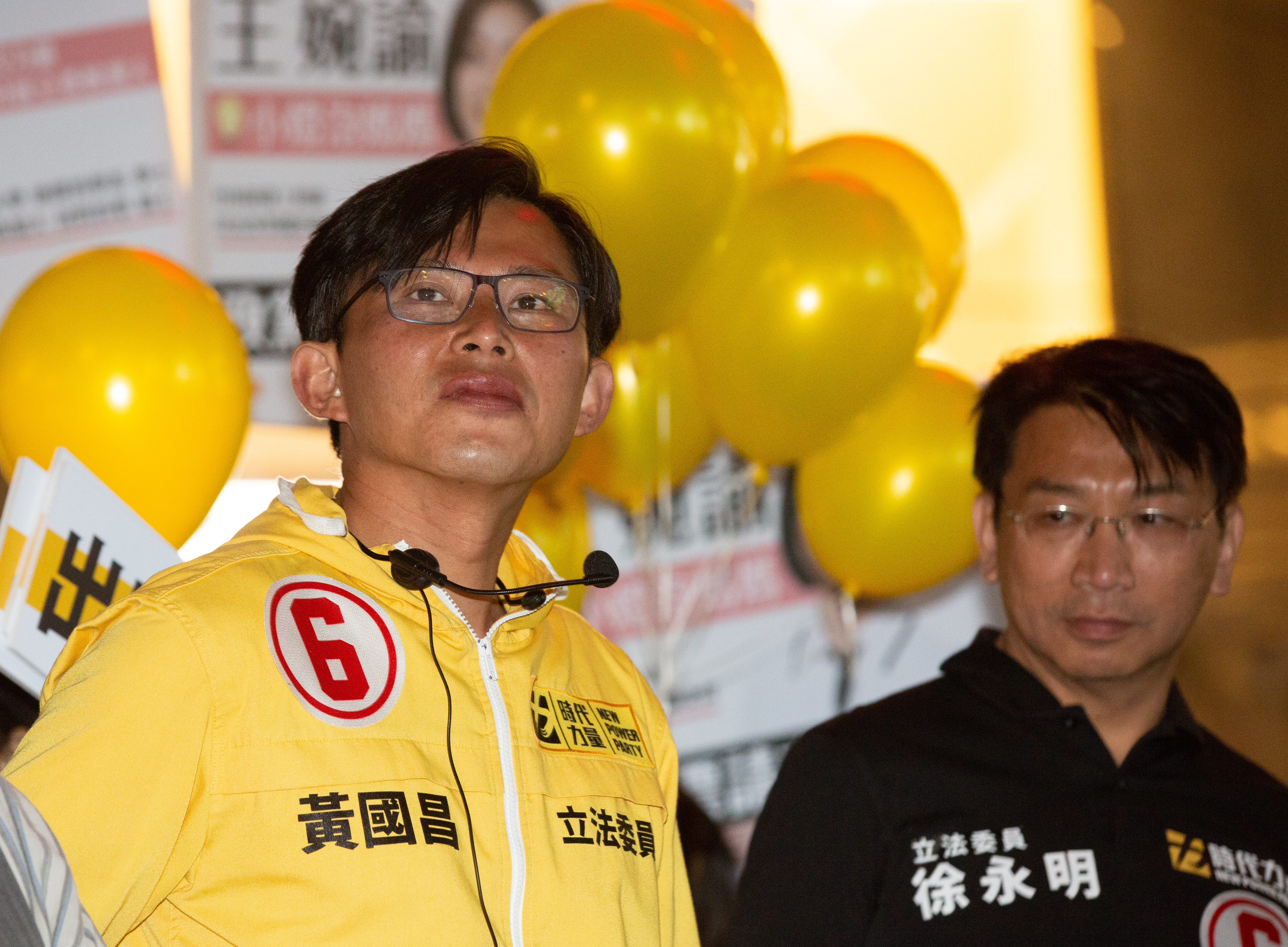 選前一天黃國昌、徐永明最後台北市掃街衝刺，選後二人將離開國會，未來動向值得關注