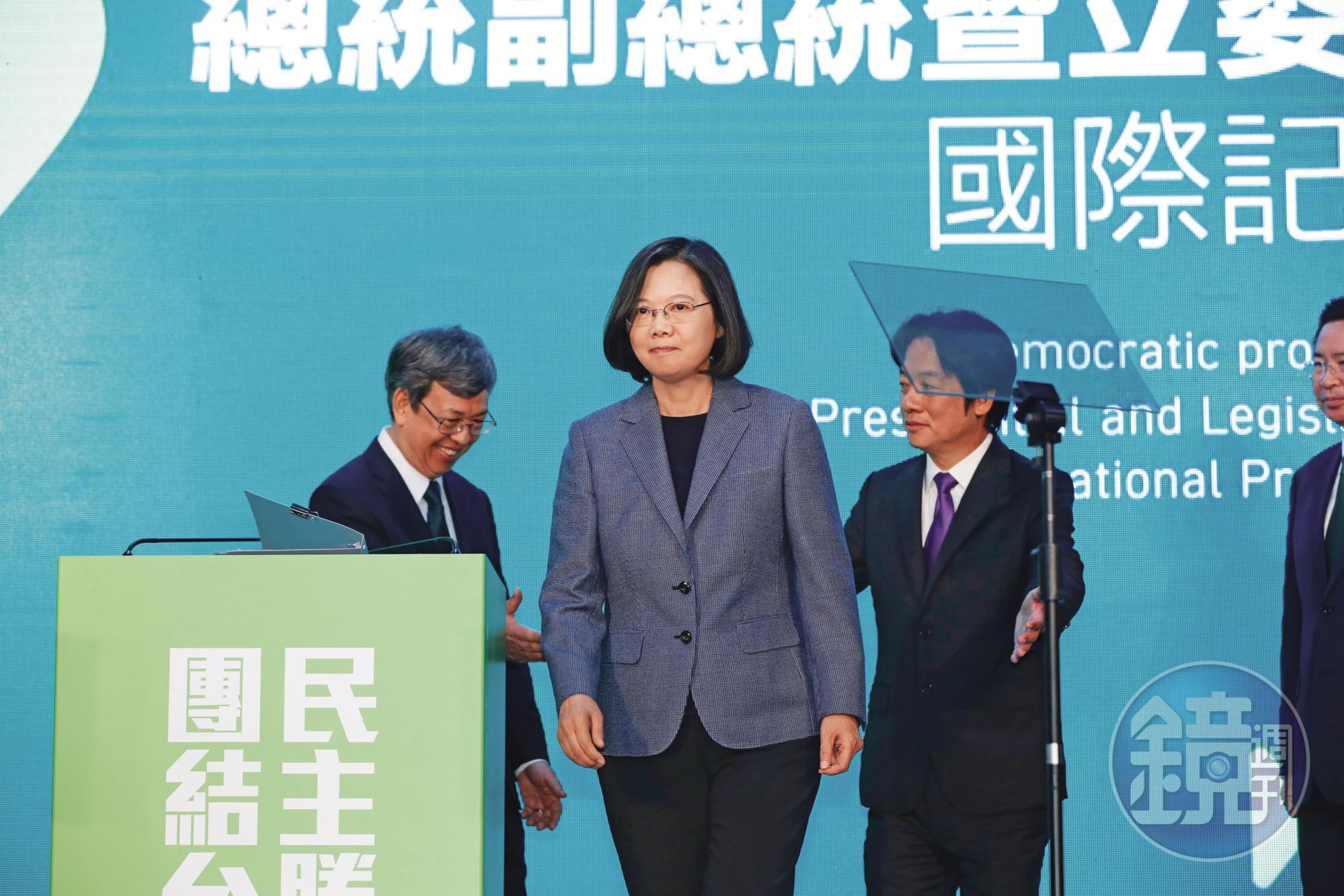 選舉之後,美國《華盛頓郵報》以「耀眼的翻身」形容小英幾近傳奇的勝利。