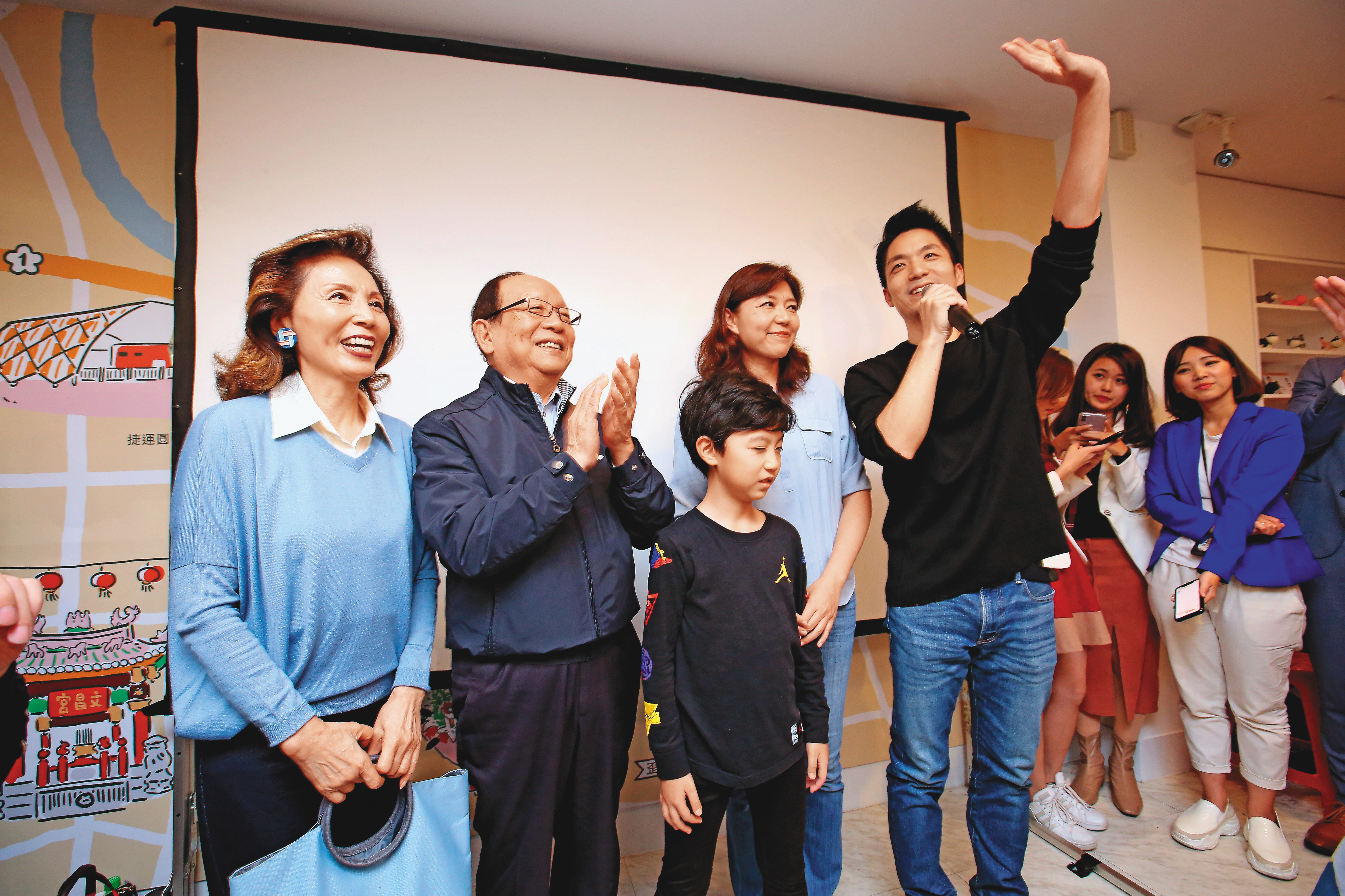 這次在「雙帥對決」勝出的蔣萬安，得票比上屆還增加2萬，被點名可挑戰黨主席。