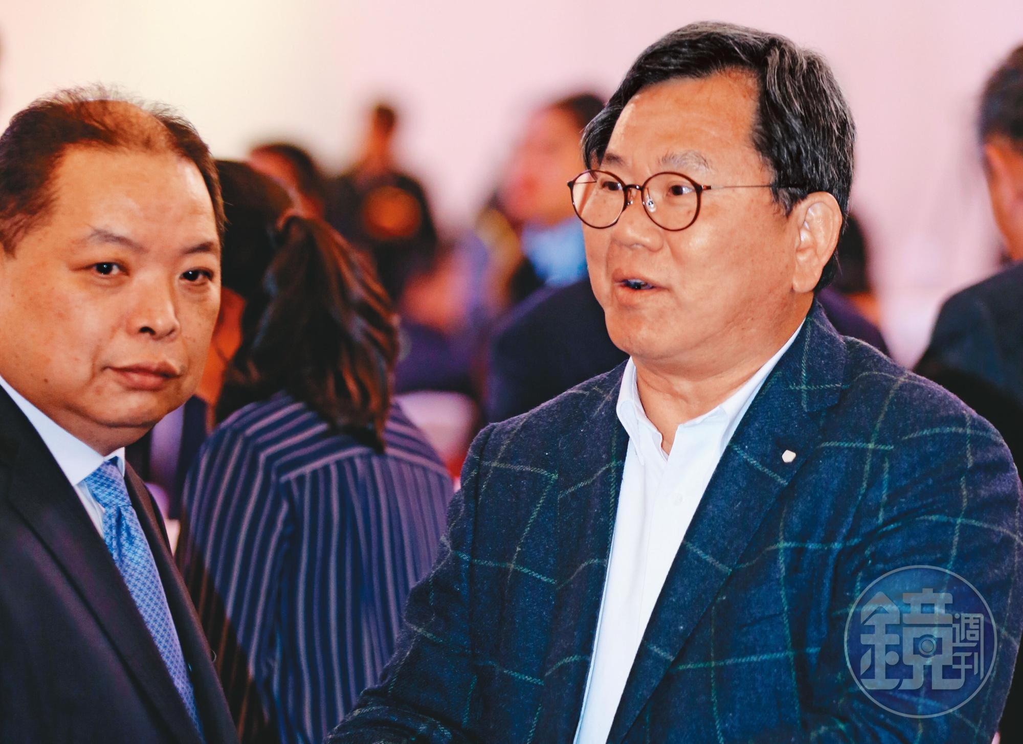 立委陳明文(右)這次因高鐵300萬元事件選得格外艱困,他仍再表態有意角逐立法院長大位。(攝影組)