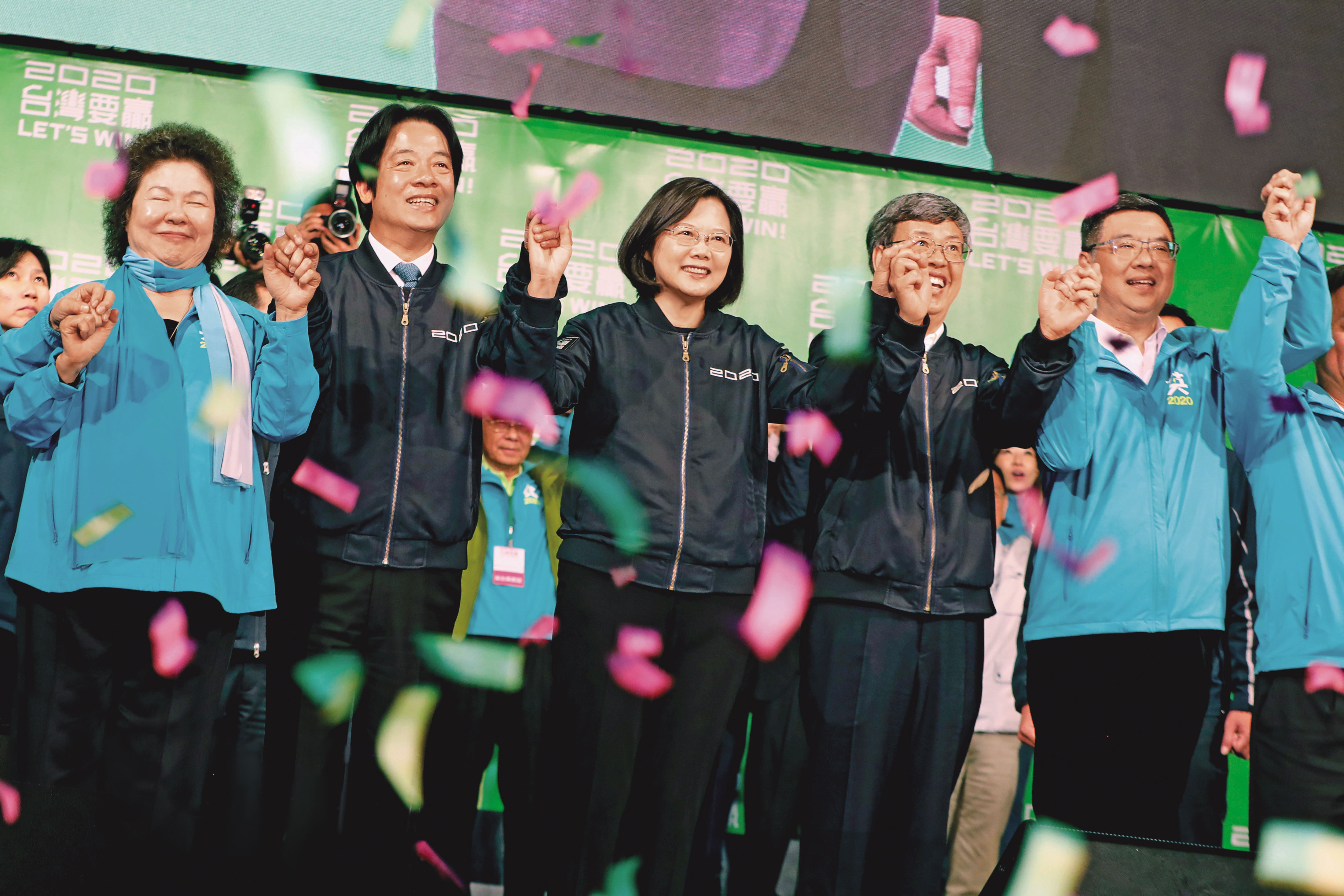 蔡英文獲817萬餘票成功連任，得票創下民選總統新紀錄。