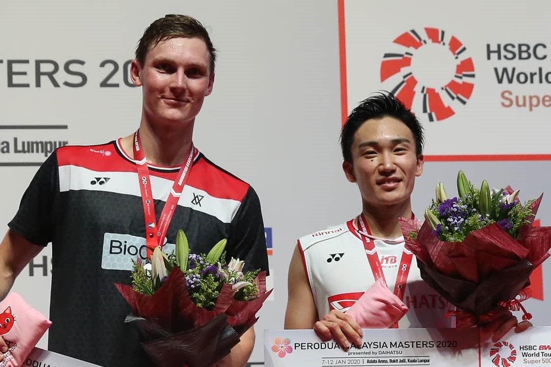 世界球王桃田賢斗（右）昨天剛在馬來西亞大師賽拿下今年首冠。（翻攝自BWF Instagram）