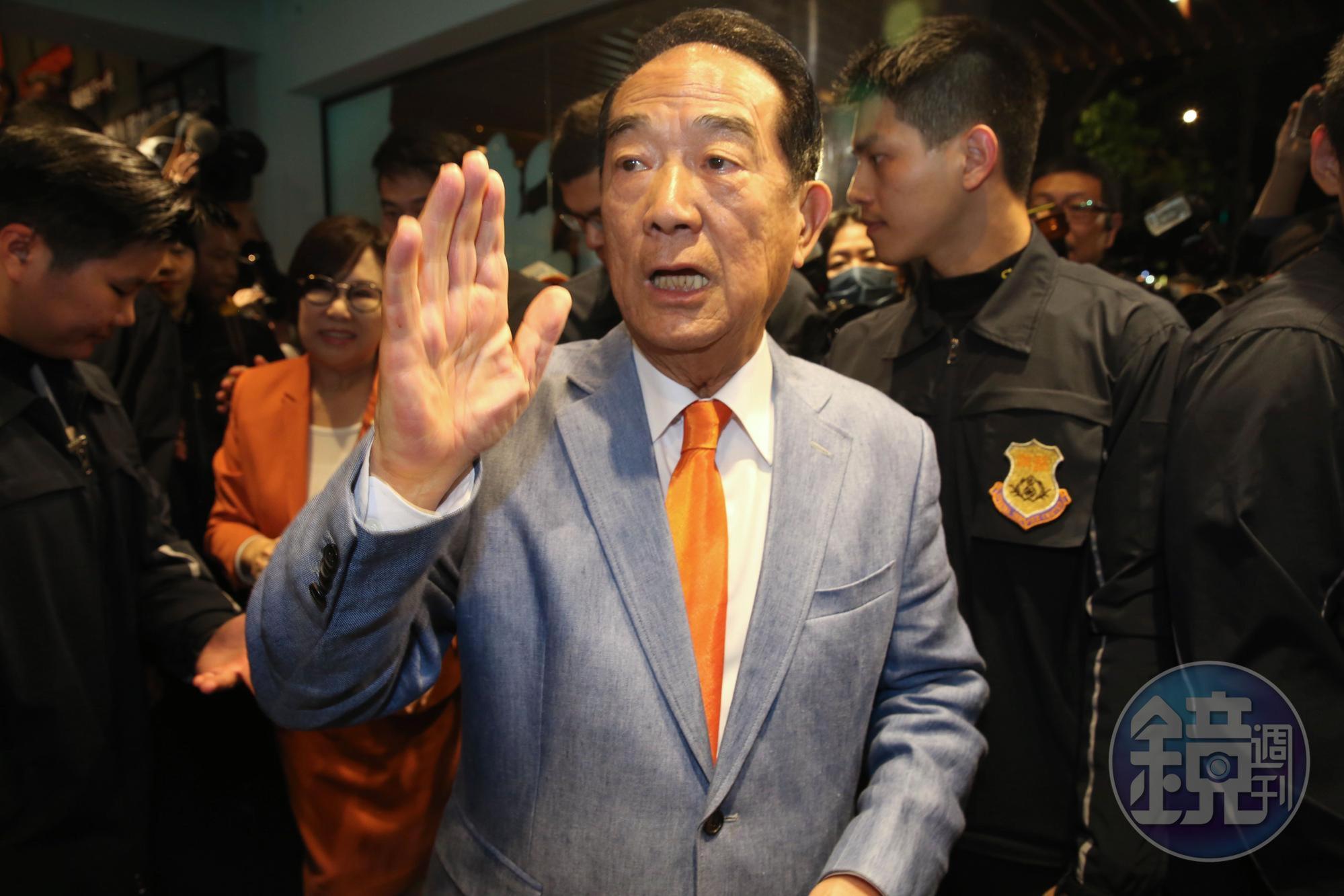 從蔣經國的祕書做起，宋楚瑜當過新聞局長、國民黨祕書長、台灣省長，但離開國民黨後失去資源，宋楚瑜一再敗選。