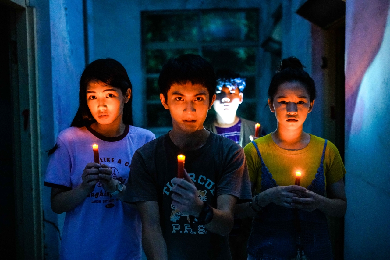 《76号恐怖書店》「捉迷藏」由林暉閔、劉子銓、雷嘉納、盧以恩、闕銘祐主演，將「恐懼罐頭」最經典「捉迷藏」的驚悚情節表露無遺。（七十六号原子提供）