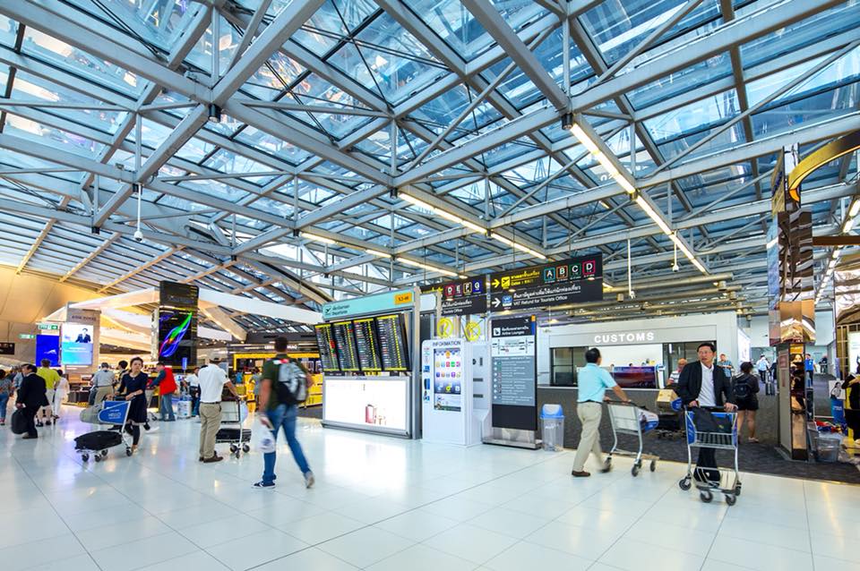 該名陸客在曼谷蘇凡納布機場有發高燒等疑似症狀，武漢肺炎病毒檢驗呈現陽性反應。（翻攝自Suvarnabhumi Airport FB）