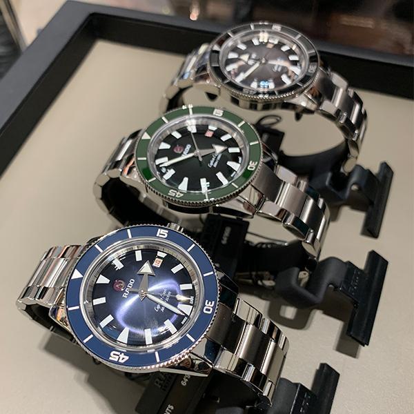 庫克船長300米復刻款，在遠百信義A13全球首賣，這次的鍊帶搭的是三板帶，漸層色也做了調整。