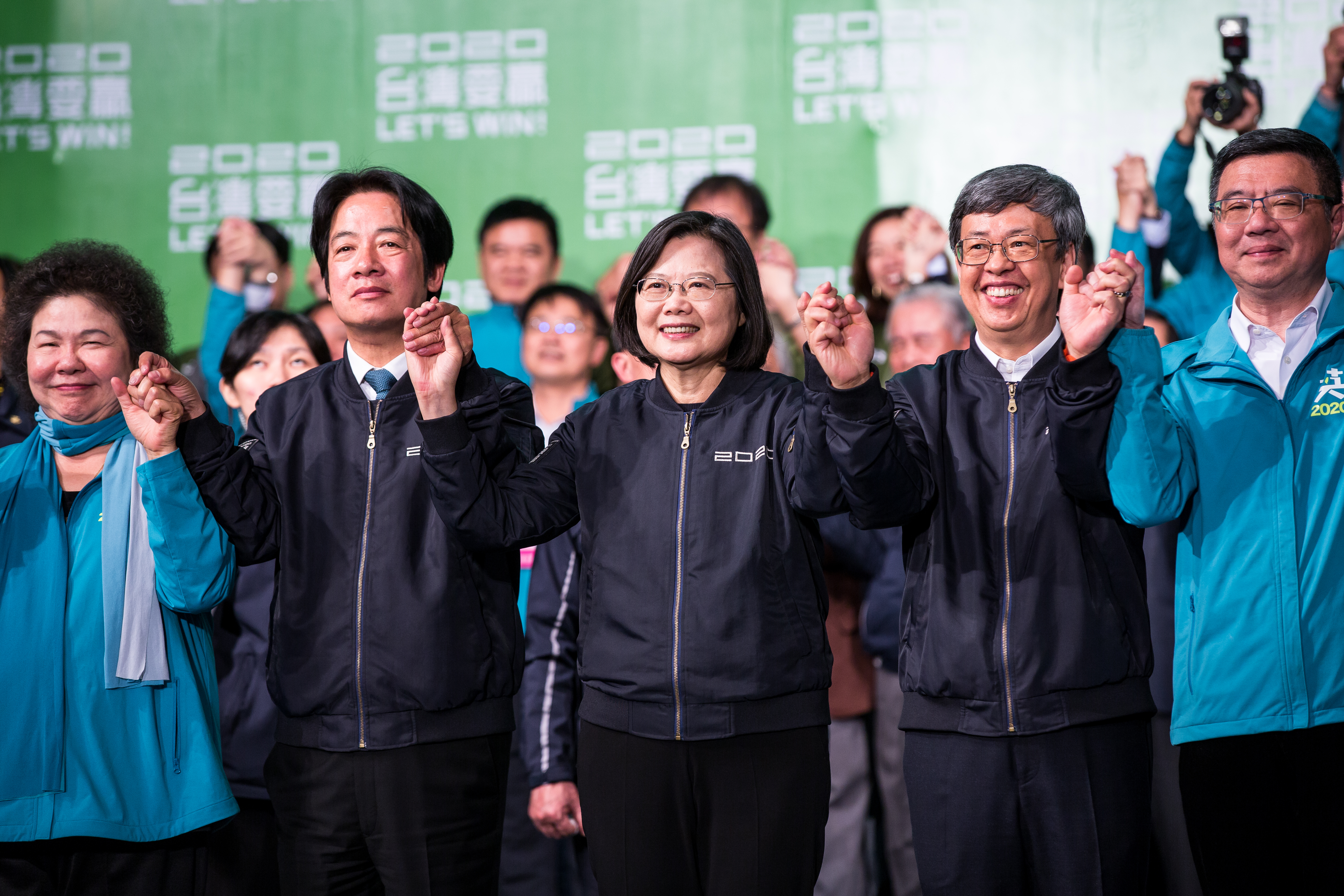 陶文從天象分析，四星連結代表今年政治影響經濟表現的氣氛濃厚。