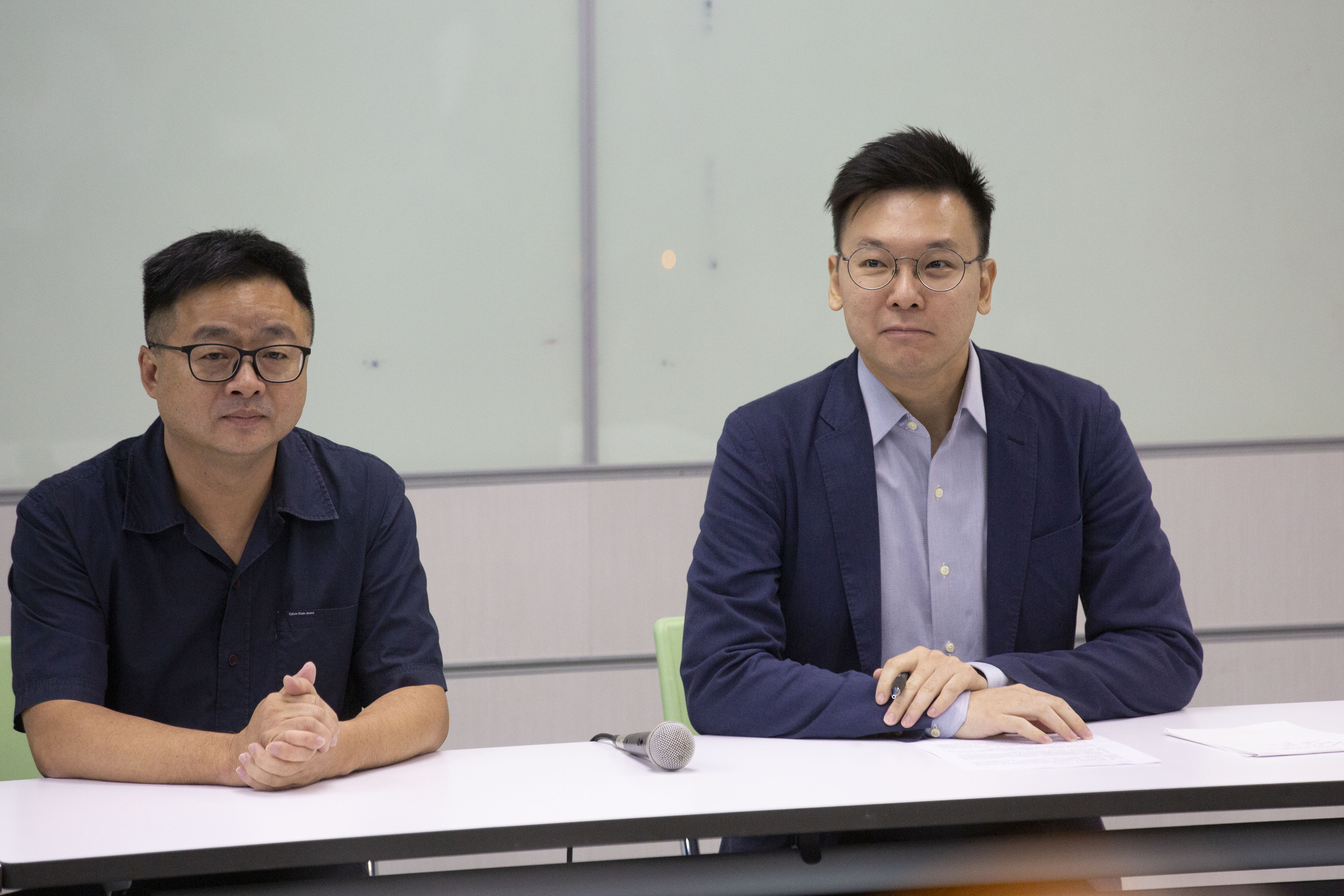 在協助總統蔡英文連任成功後，民進黨祕書長羅文嘉（左）、副祕書長林飛帆（右）及主席卓榮泰任期都在今年519。圖為本刊資料照。