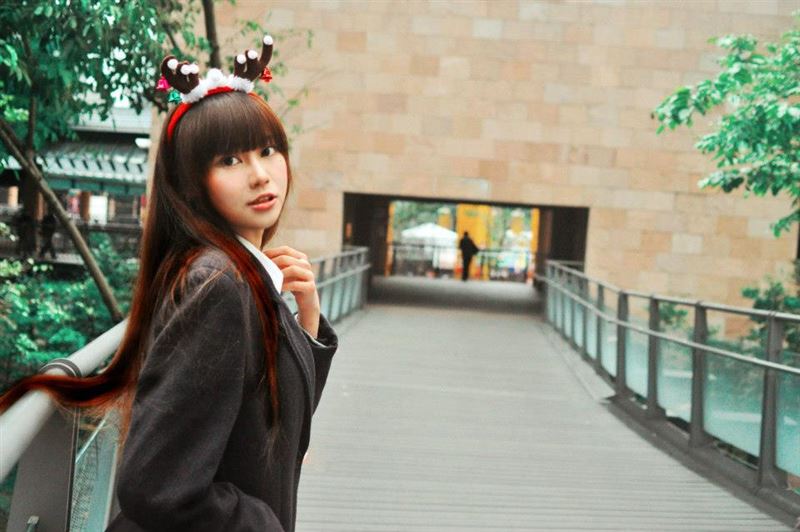 賴品妤成為2020大選後立法院最年輕立委，近日有網友翻出她過去的高中制服照片，青澀的模樣獲得許多網友讚賞。（翻攝賴品妤臉書）