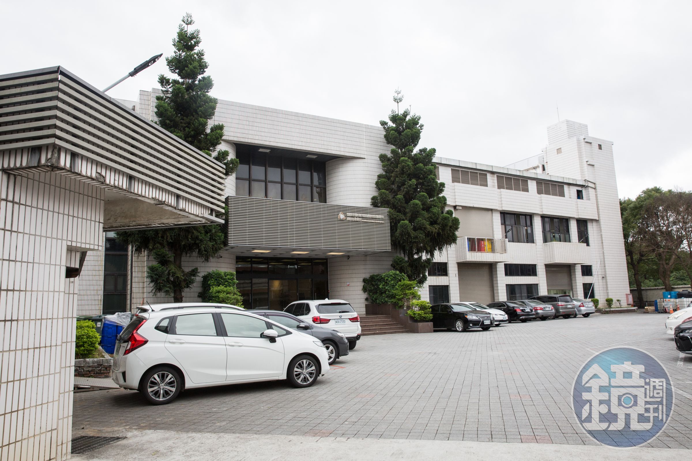 隱身在新北市林口工業區的艾姆勒，獲得新加坡政府投資的主權基金GIC青睞，為其第二大股東。