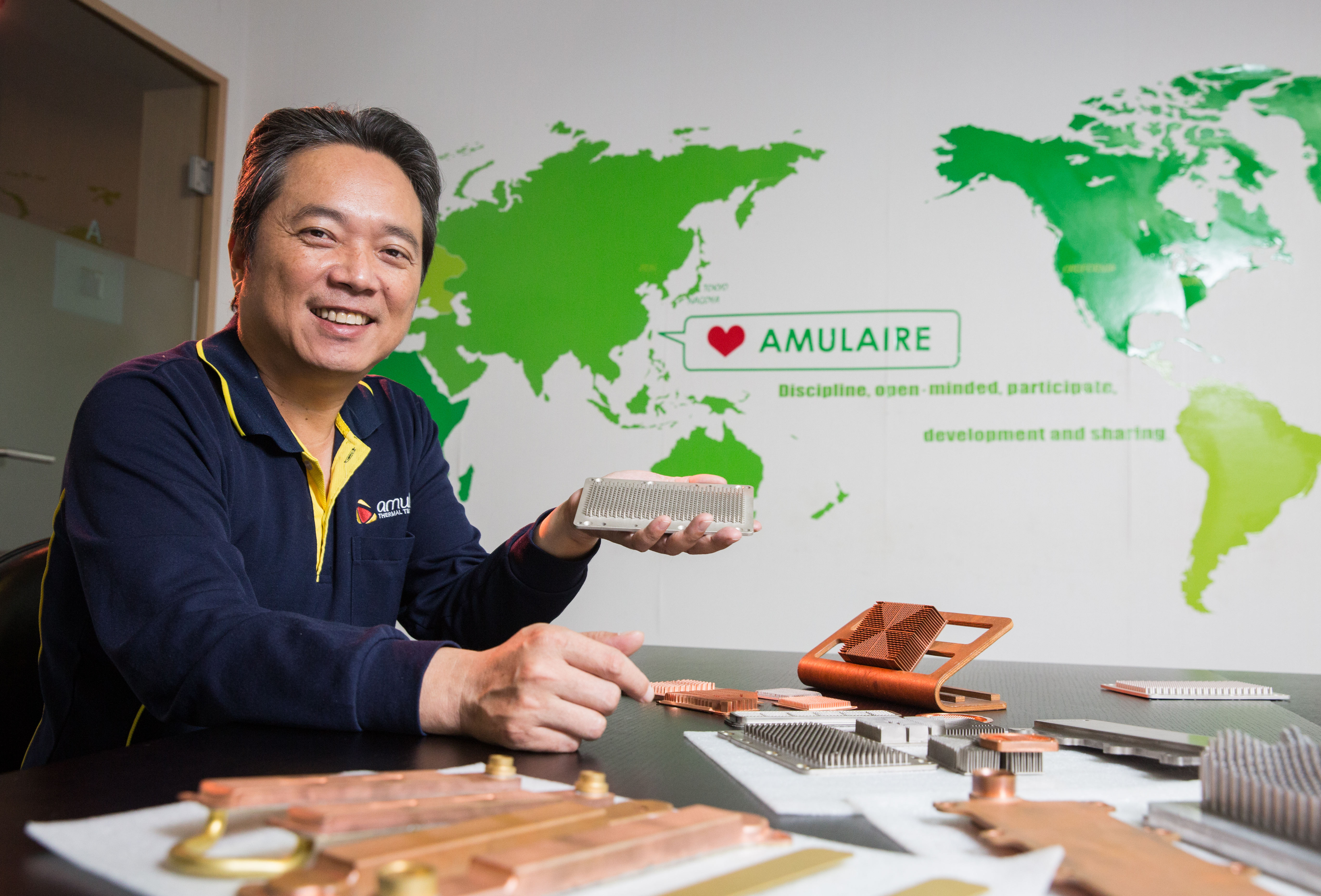 在創投業者的邀請下，2012年底，林啟聖首度接觸連年虧損的艾姆勒。