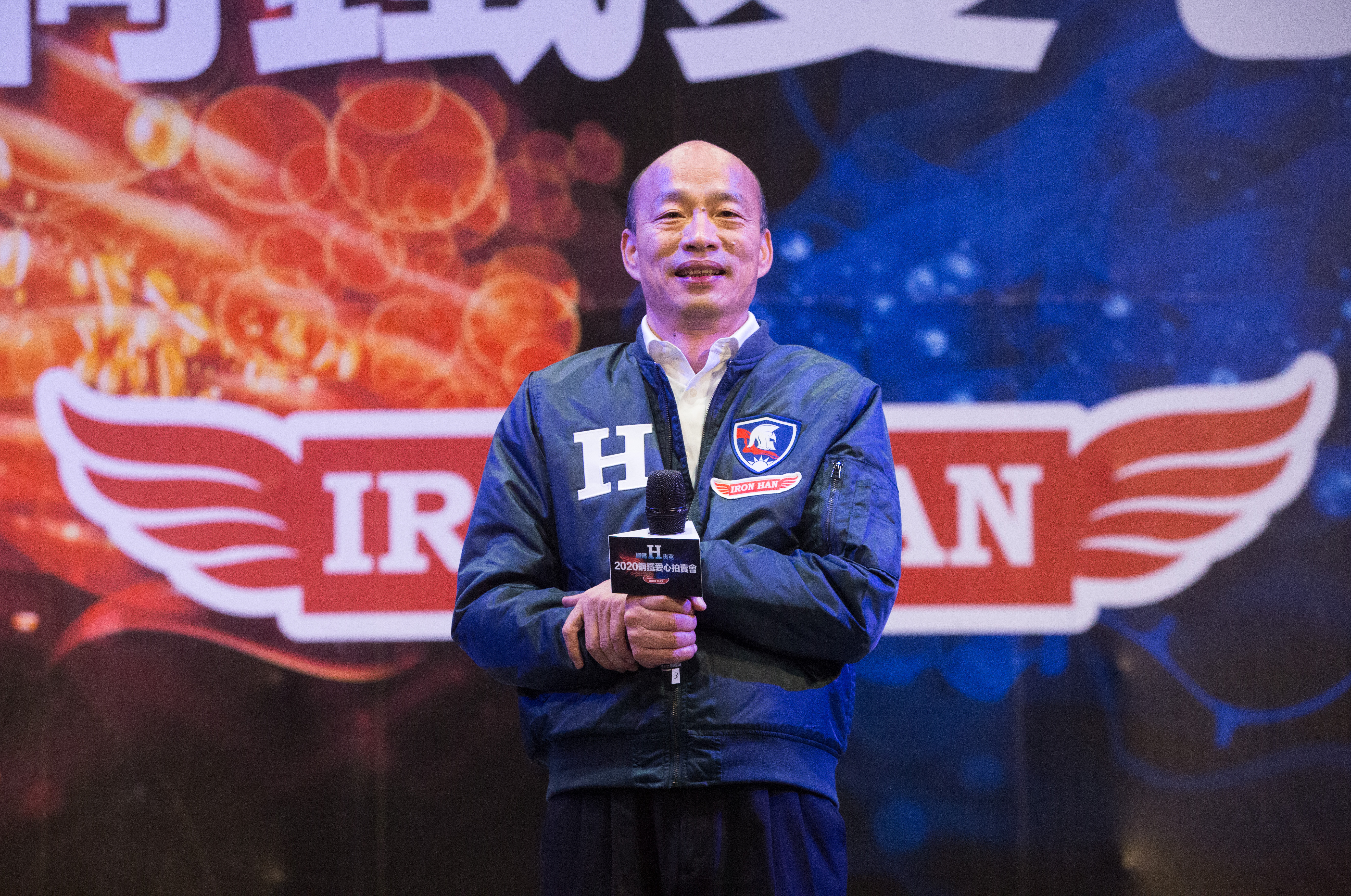 黃光芹於臉書po文爆料，韓陣營以為「將贏37萬4,344票」，還準備在選前開香檳，最後開票結果差了300萬票。（本刊資料照）