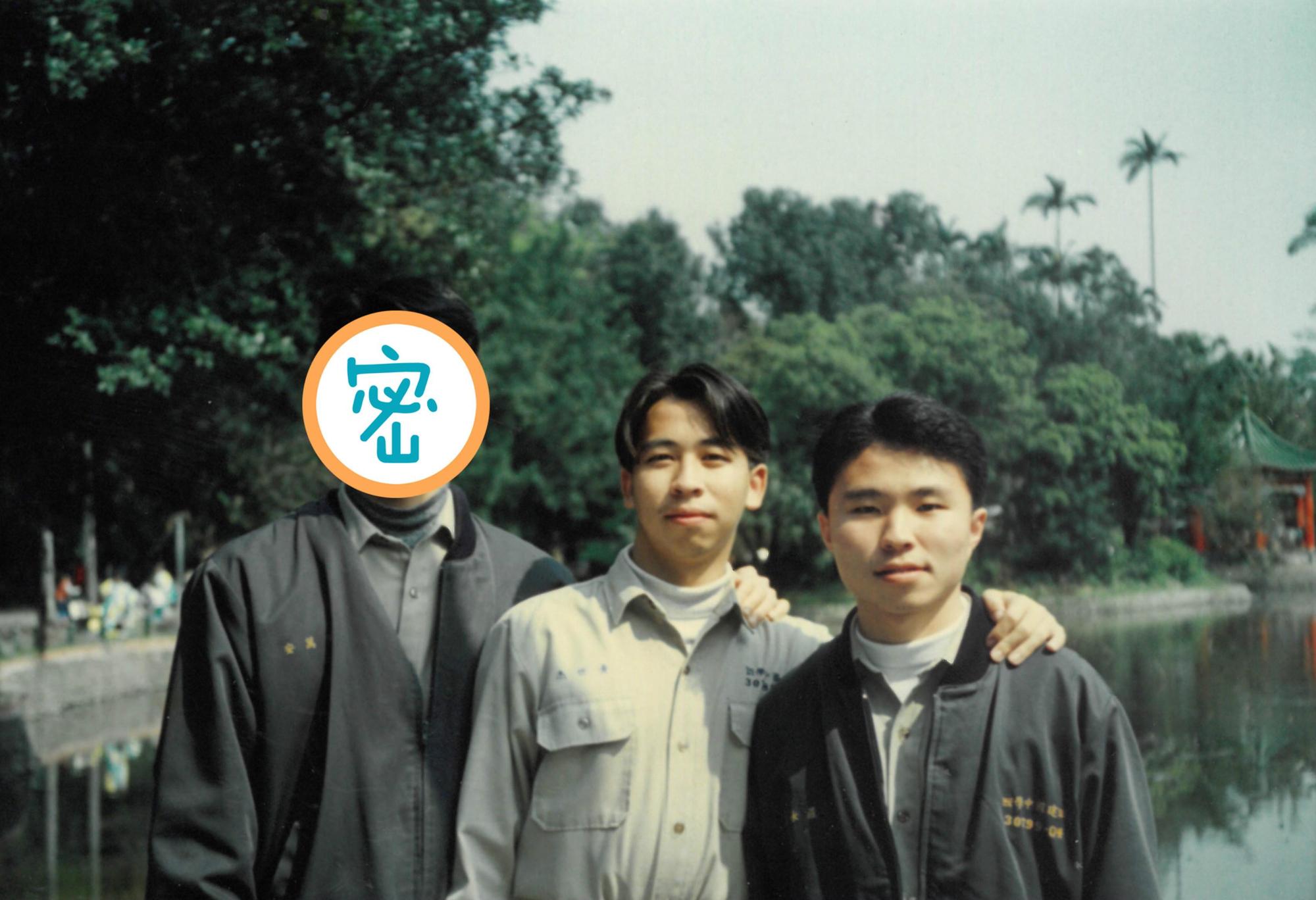 國民黨立委蔣萬安(左1)與準立委黃世杰(中)是建中同班同學,下屆立院將成為同事。(黃世杰提供)