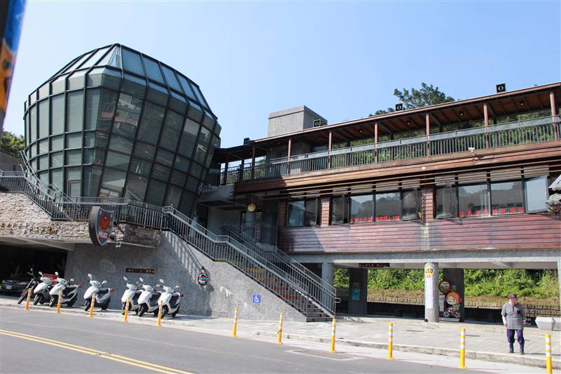 菁桐電子天燈館。(翻攝自新北市觀光旅遊網)