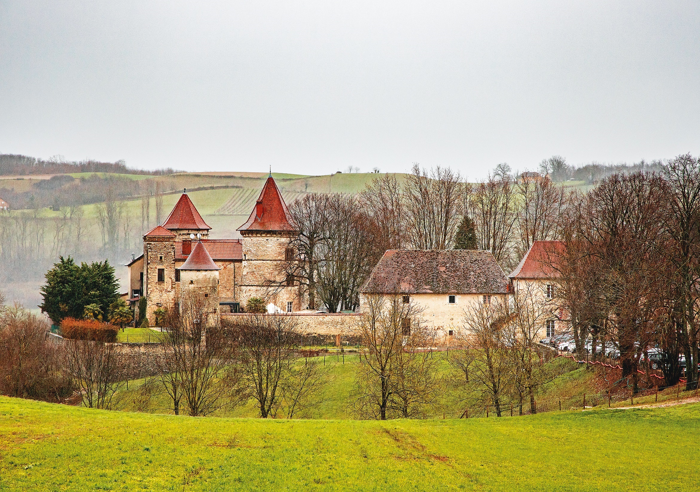 位在法國里昂近郊鄉村的「Château de Chapeau Cornu 莎波城堡」。