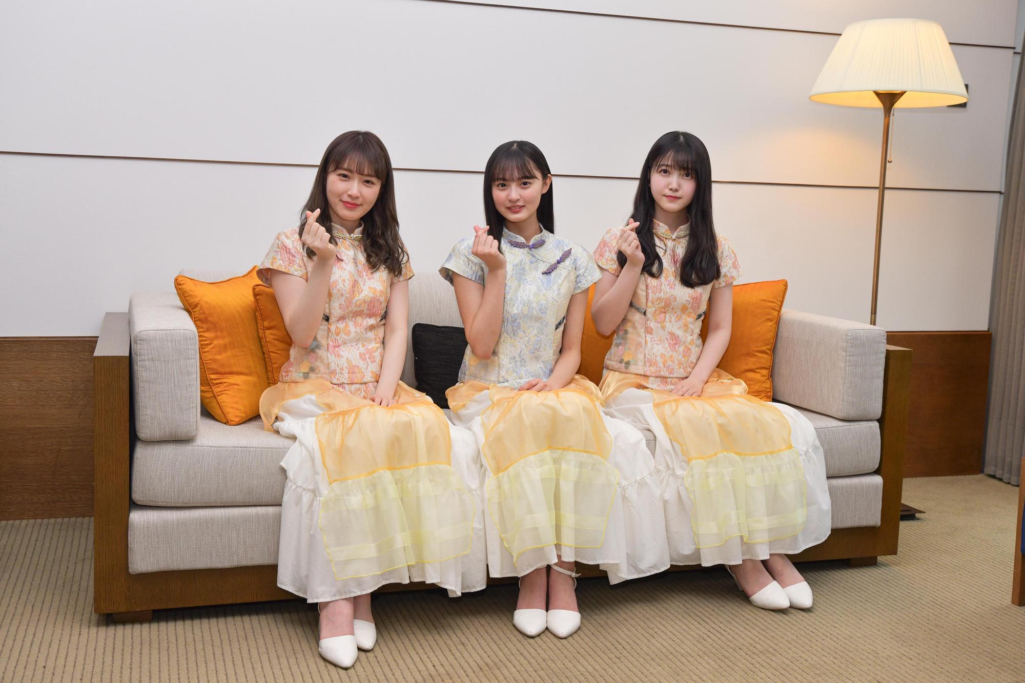 乃木坂46成員高山一實（左起）、遠藤櫻、久保史緒里對於能二度站上小巨蛋舞台非常期待。（索尼唱片提供）