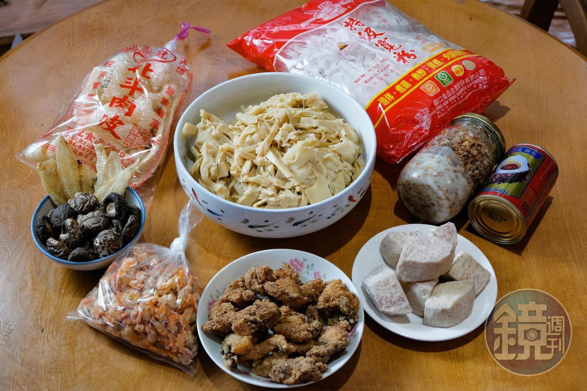 東菜市有許多李姝慧特選佛跳牆的料。