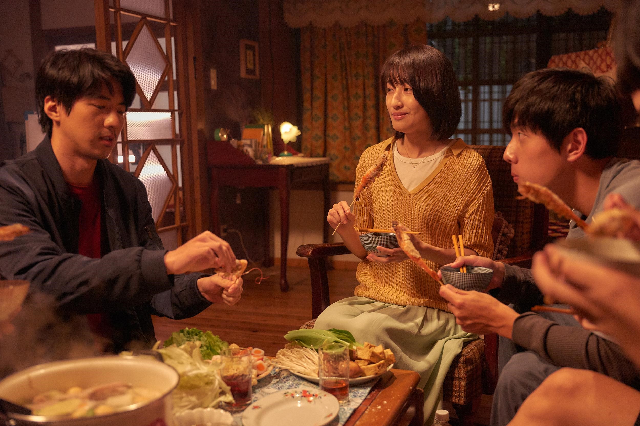 謝博安（右起）、柯佳嬿、傅孟柏3人在《你的情歌》譜出愛情故事。（甲上提供）