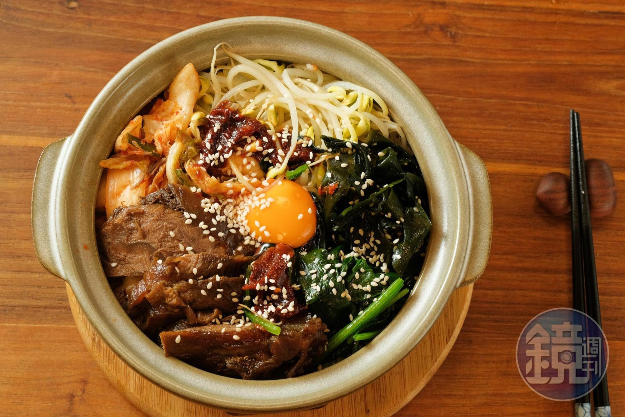 滷牛腱石鍋拌飯