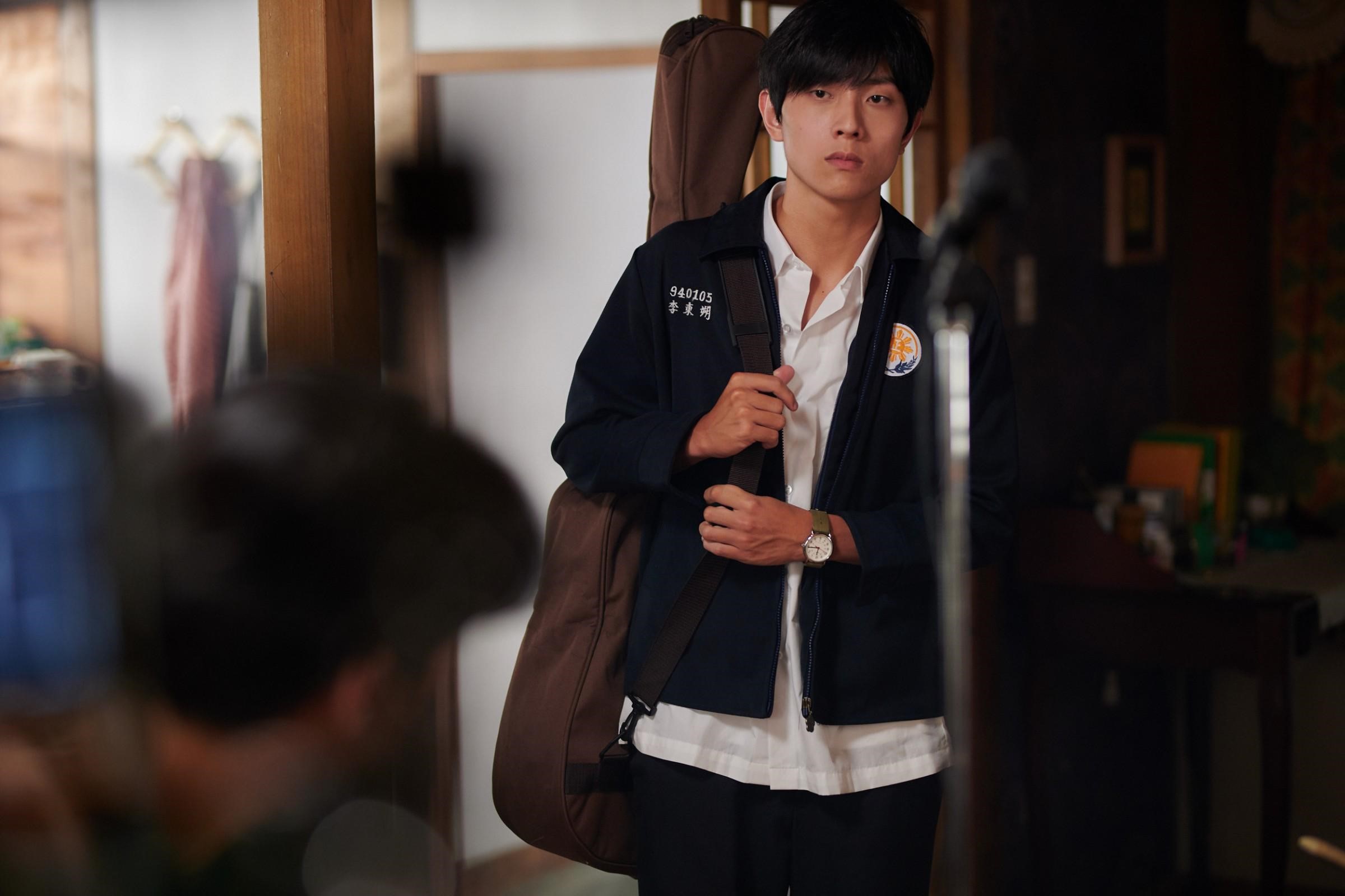 謝博安在電影《你的情歌》中為追逐夢想參加歌唱選秀節目,與真實世界有部分雷同。(甲上提供)