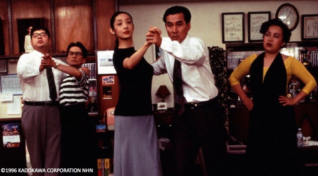 周防正行的妻子草刈民代（左三）身兼演員和芭蕾舞星，兩人因周防執導的《我們來跳舞》結緣。（金馬執委會提供）