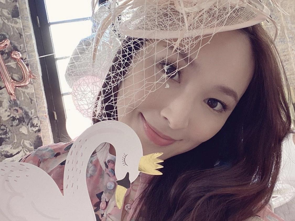 吳佩慈日前在個人Instagram上張貼「迎嬰派對」照,但算起來其實她已經生產了。(翻攝自吳佩慈官方IG)