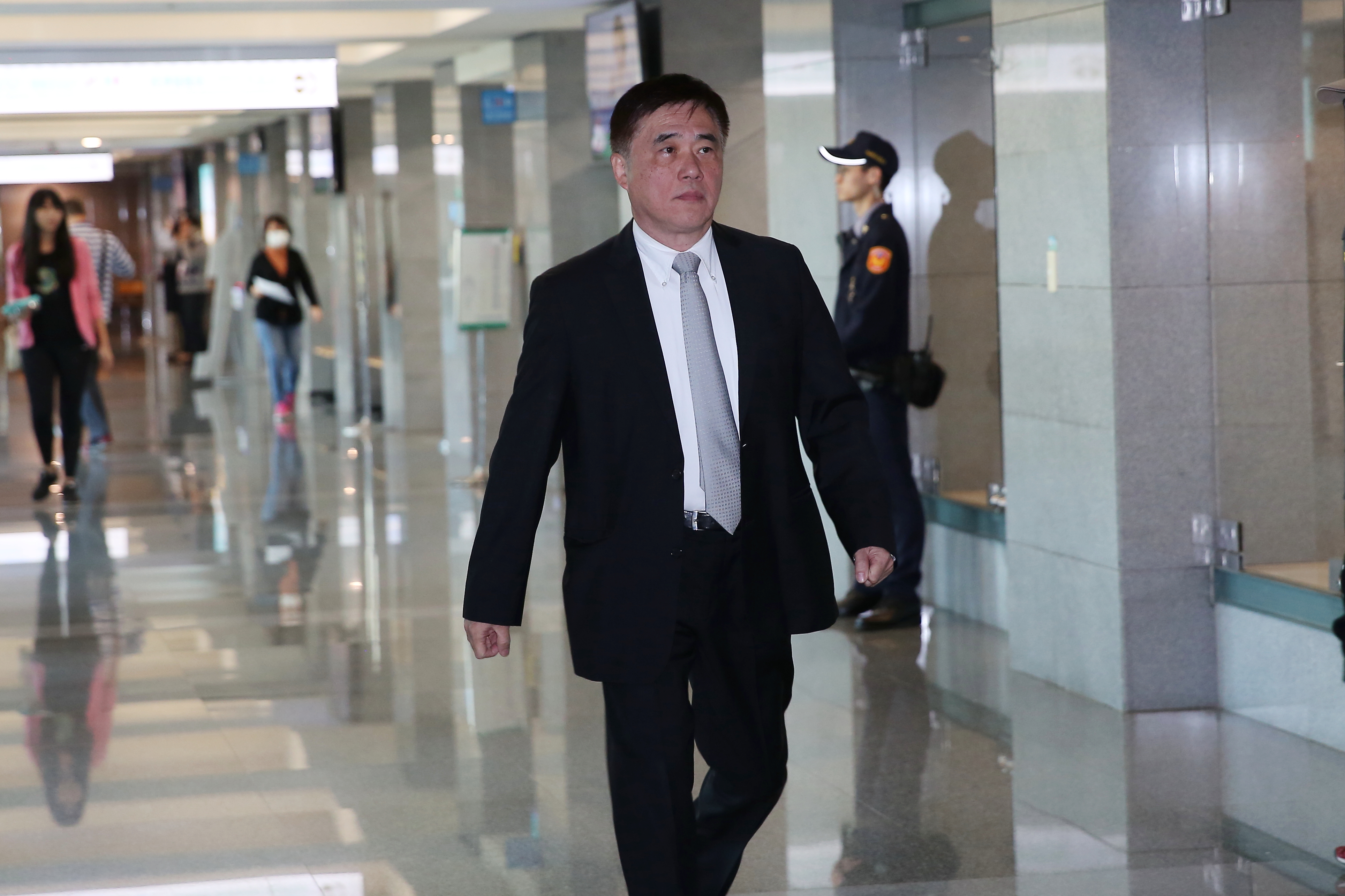 國民黨前副主席郝龍斌今晚發布聲明，宣布角逐國民黨主席。